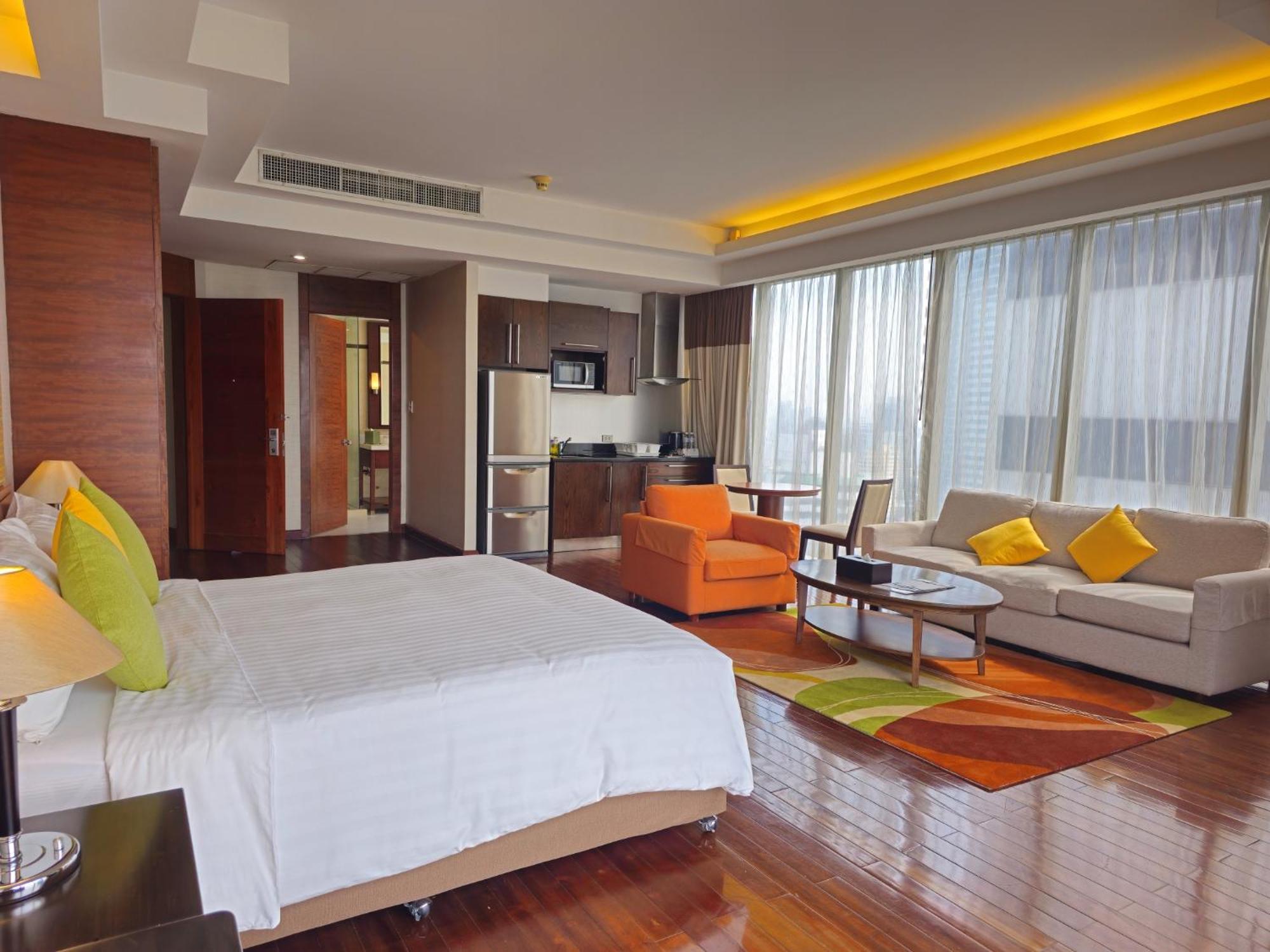 Aparthotel Column
