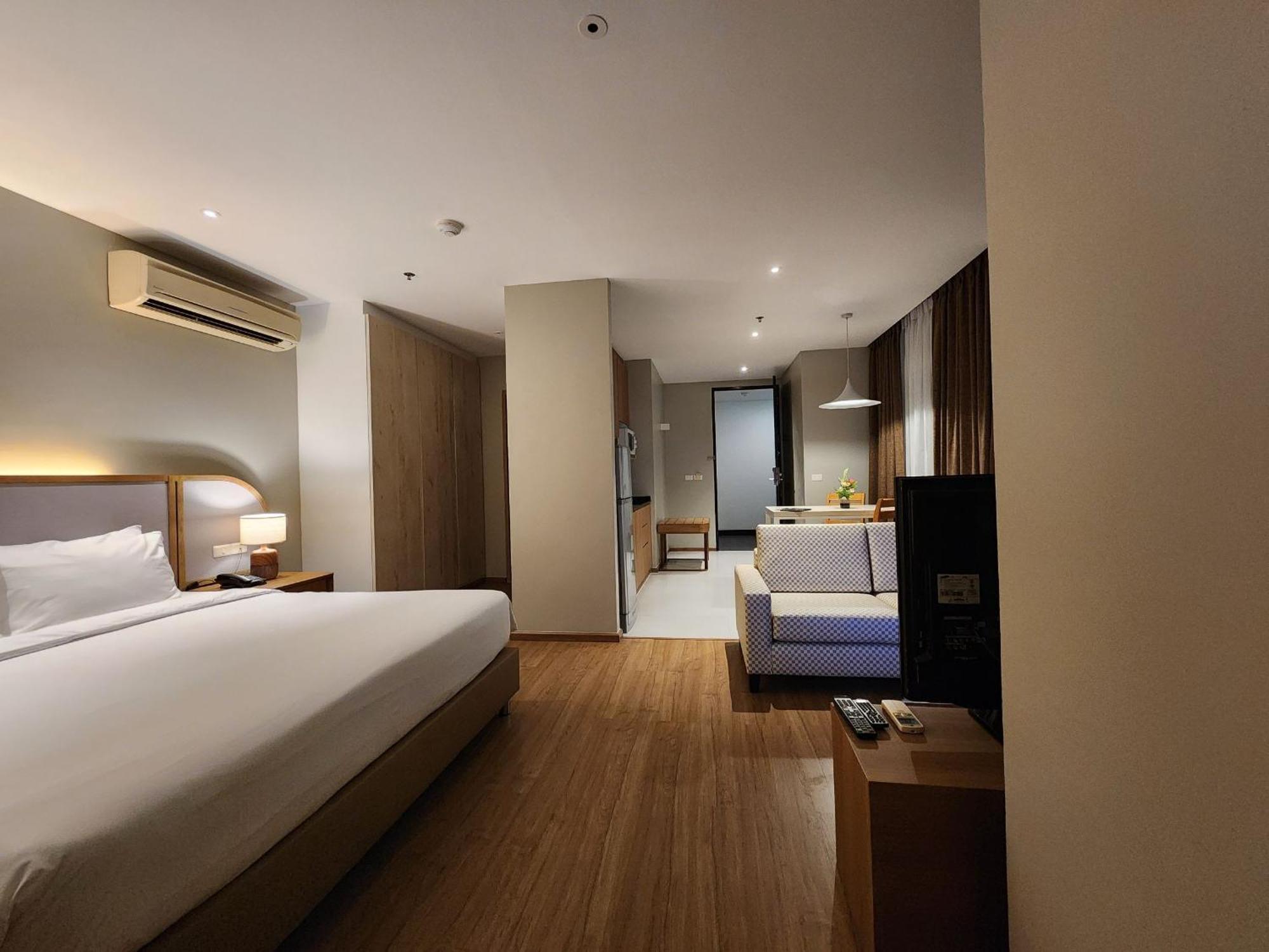 Hotel Brighton 5*