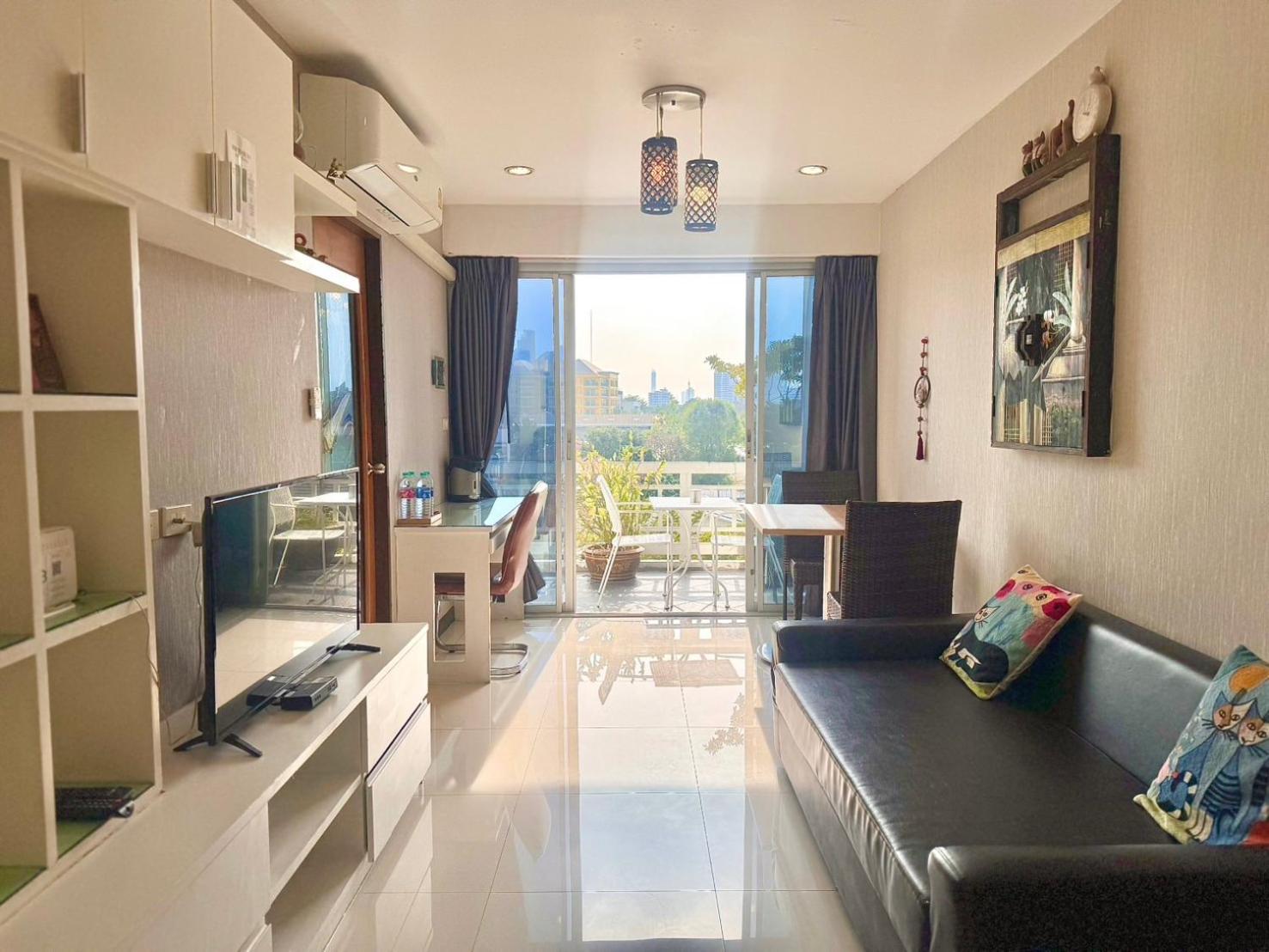 Baan Sabai Rama Iv Apartment Bangkok