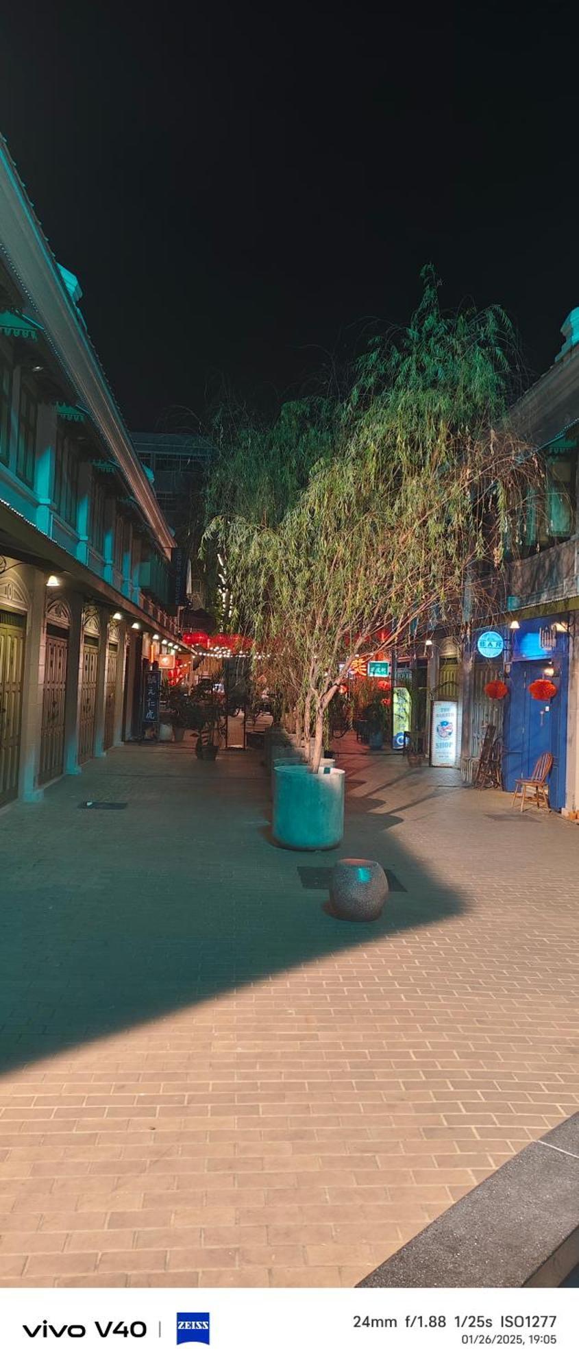 The Silk Road Old Town Chinatown * Bangkok