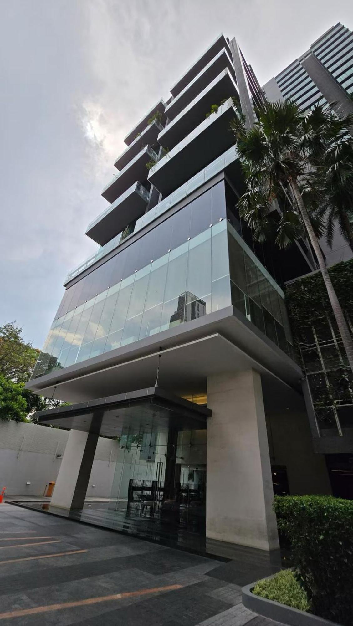 Modern Luxury 55 Sqm Highfloor View Asok Bangkok