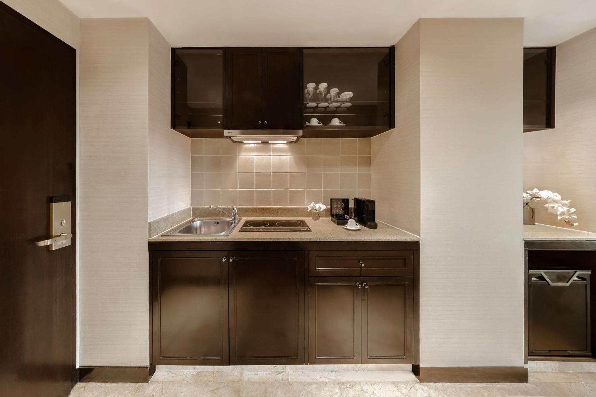 Hotel Conrad Residences 5*