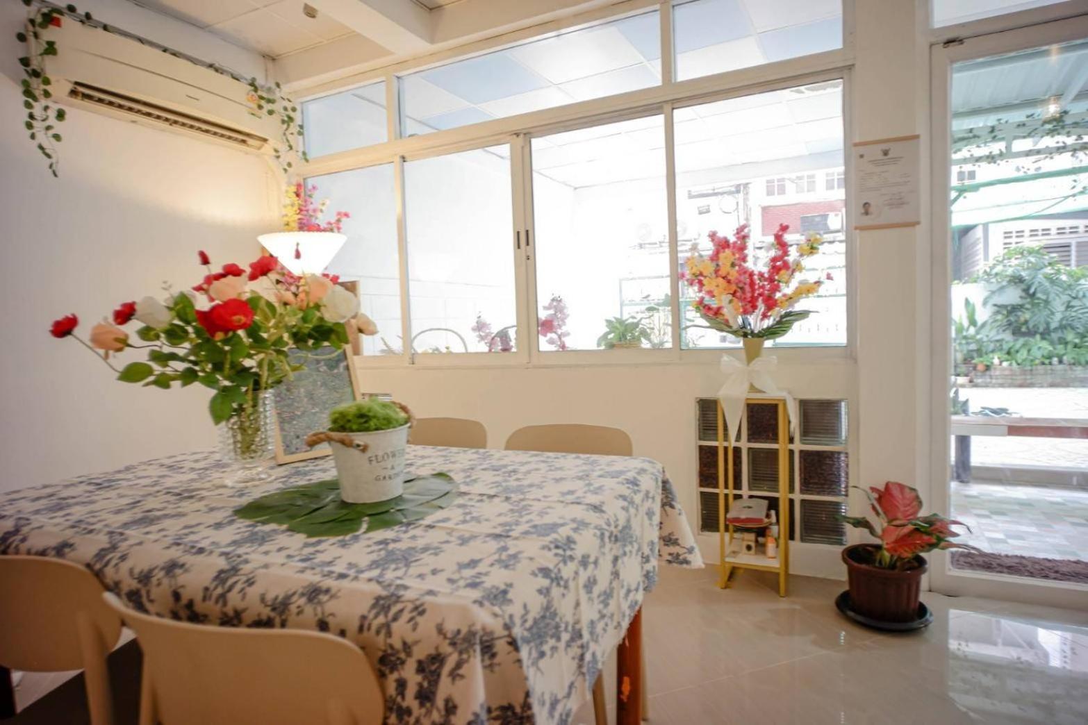 Ban Suanlum Guest house Bangkok