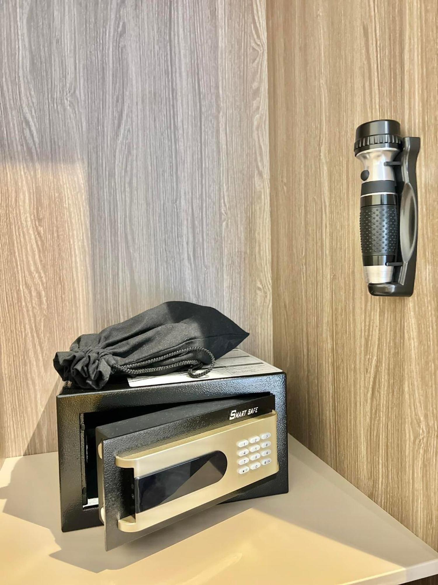 Surestay By Western Iconic Ari-jatujak Bangkok