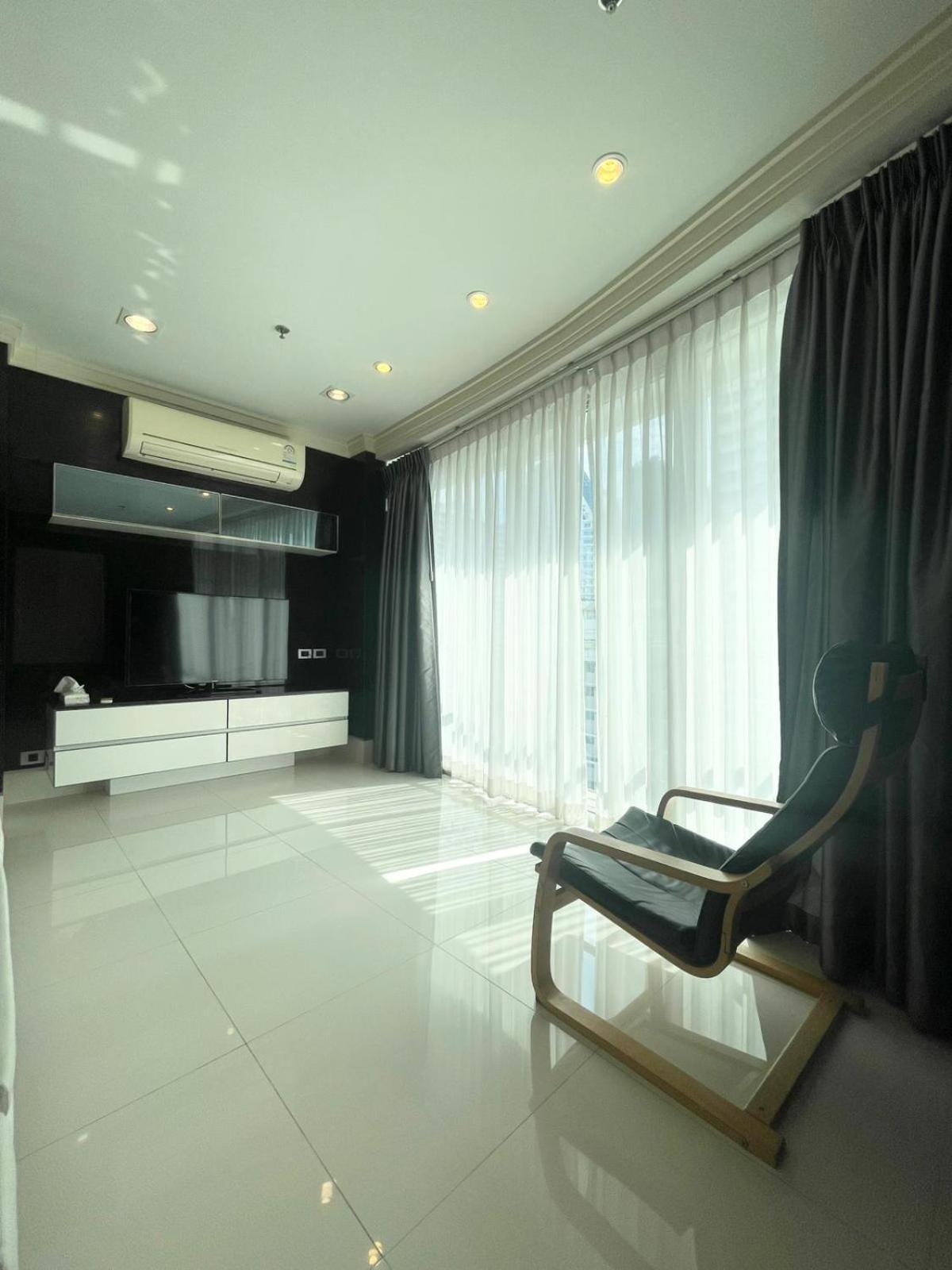 Apartment Extremely Spacious Cool Asoke Sleeps 8 Bangkok