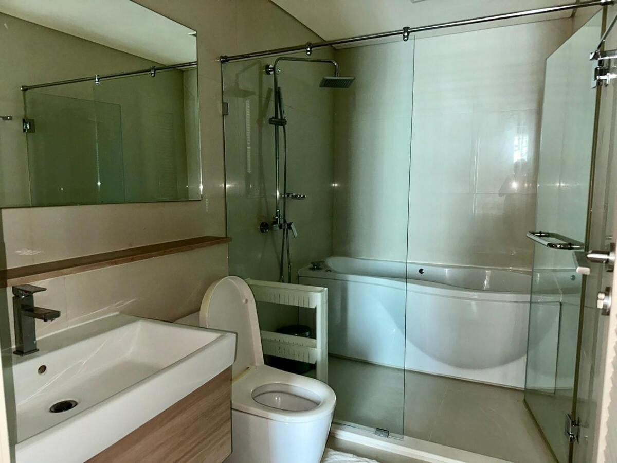 Luxury At Watthana