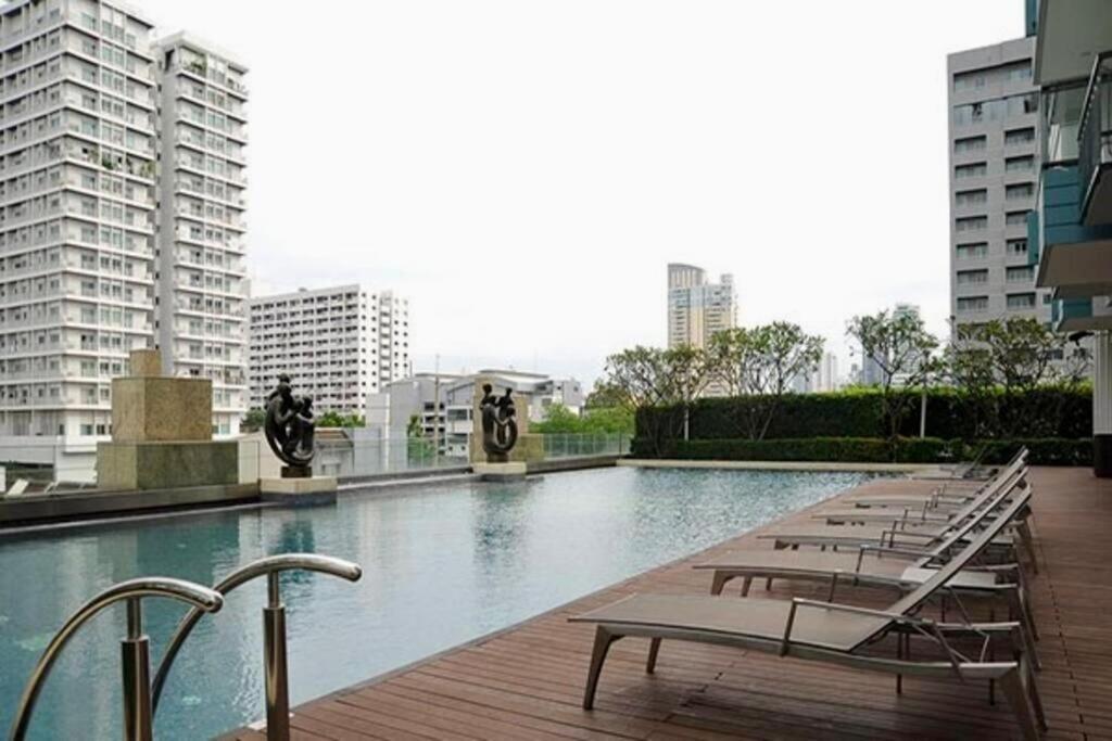 Luxury At Watthana Apartment Bangkok