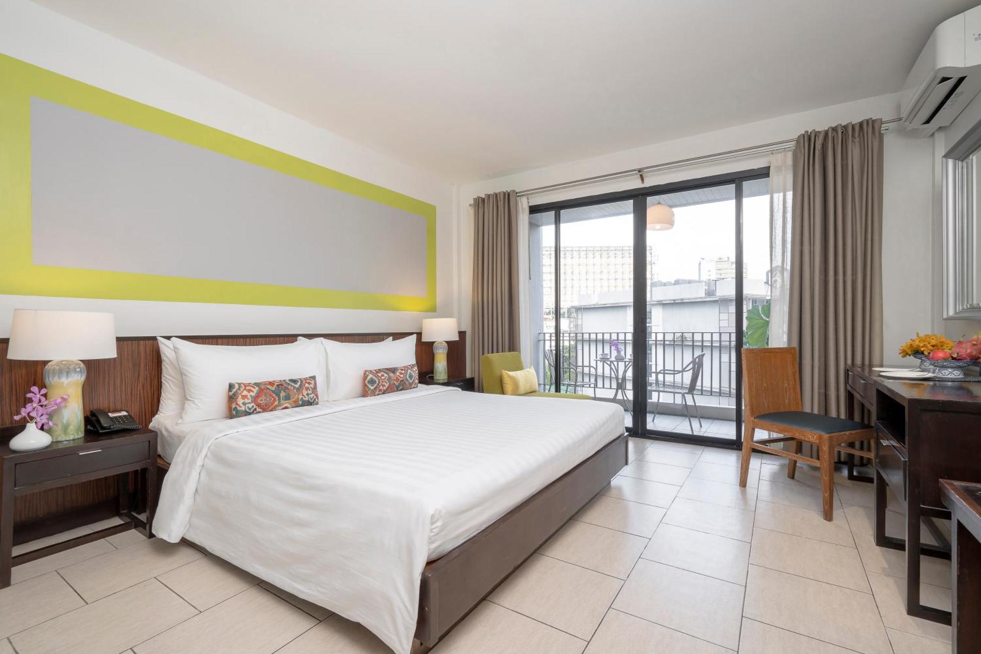 Hotel De 3*