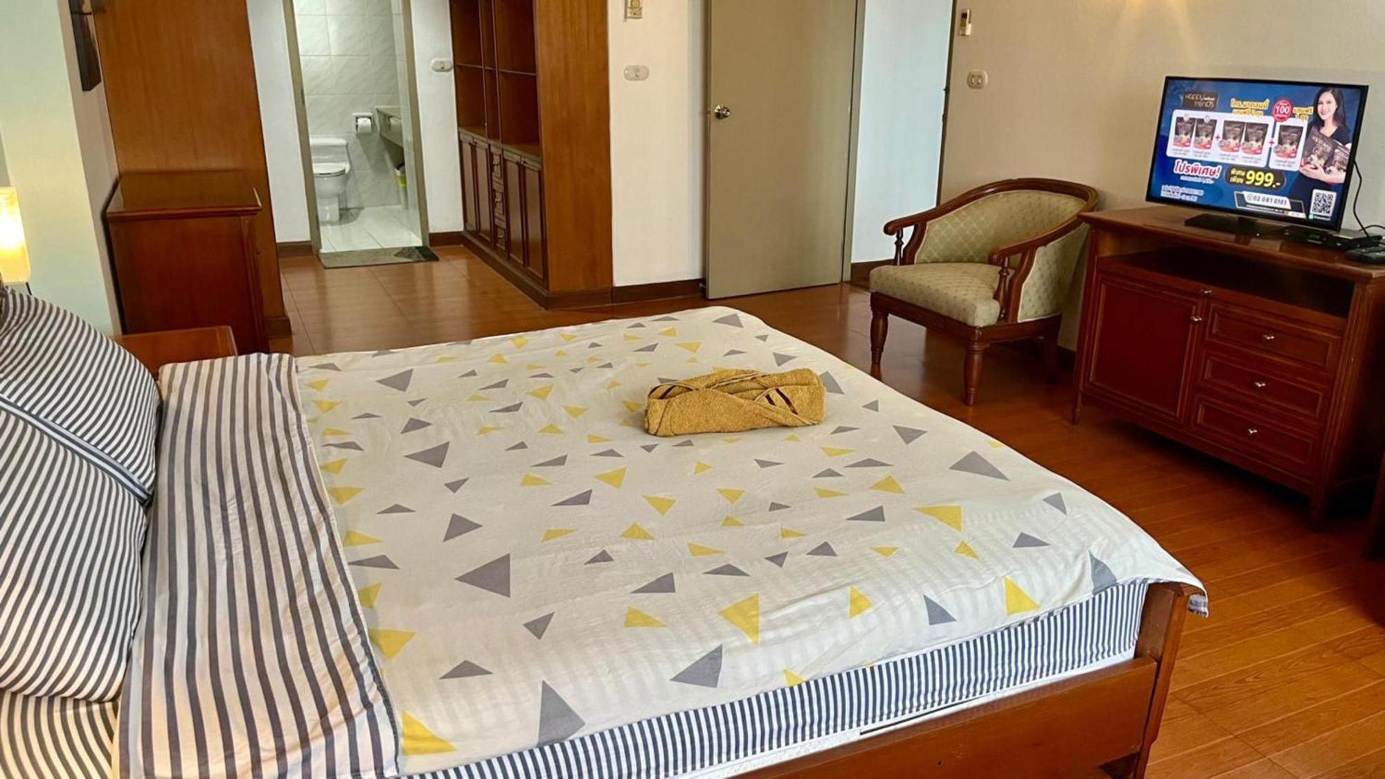 Apartment Omni Tower Sukhumvit Soi 4 Direct