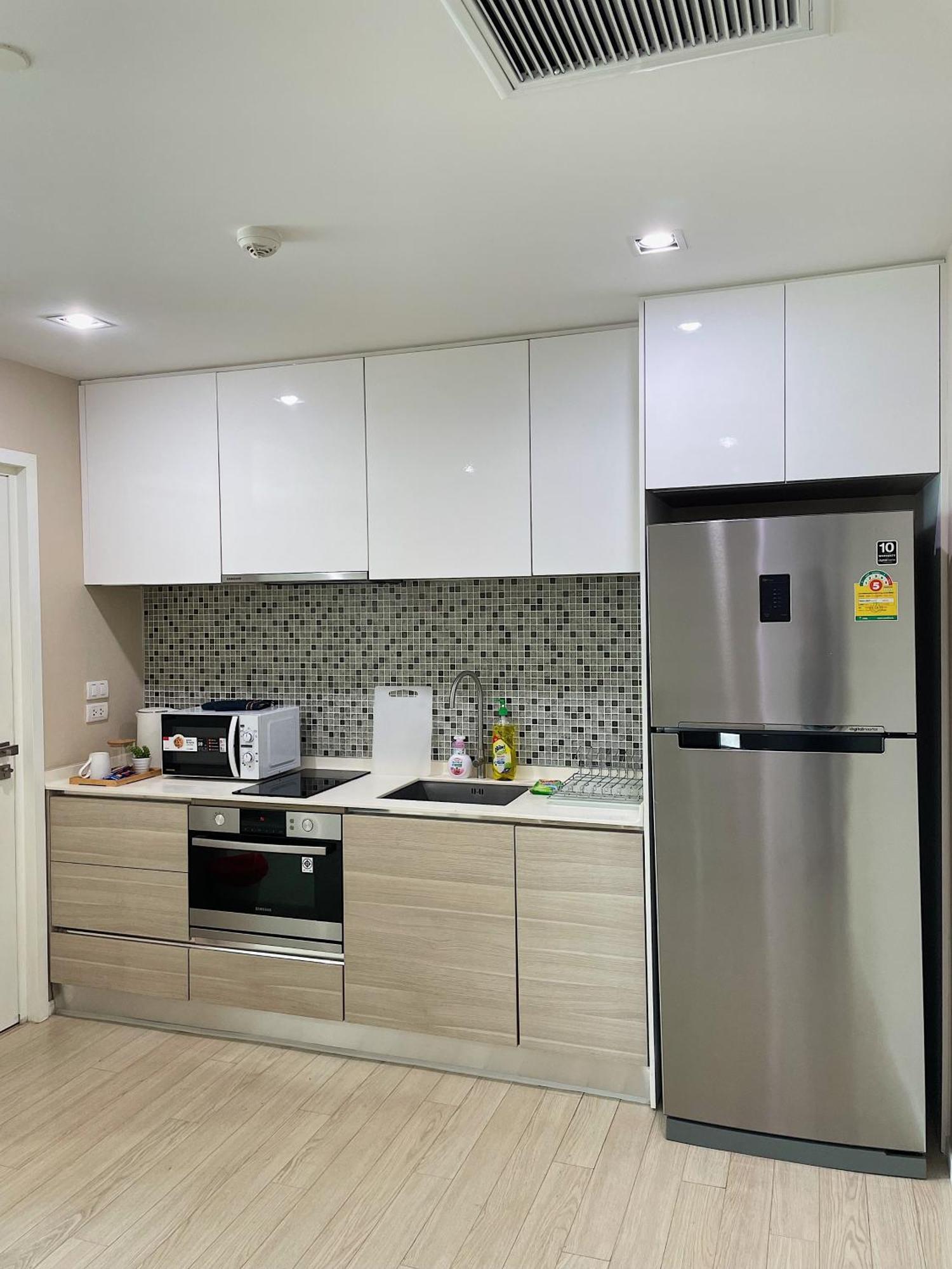 Modern Luxury 55 Sqm Highfloor View Asok Apartment Bangkok