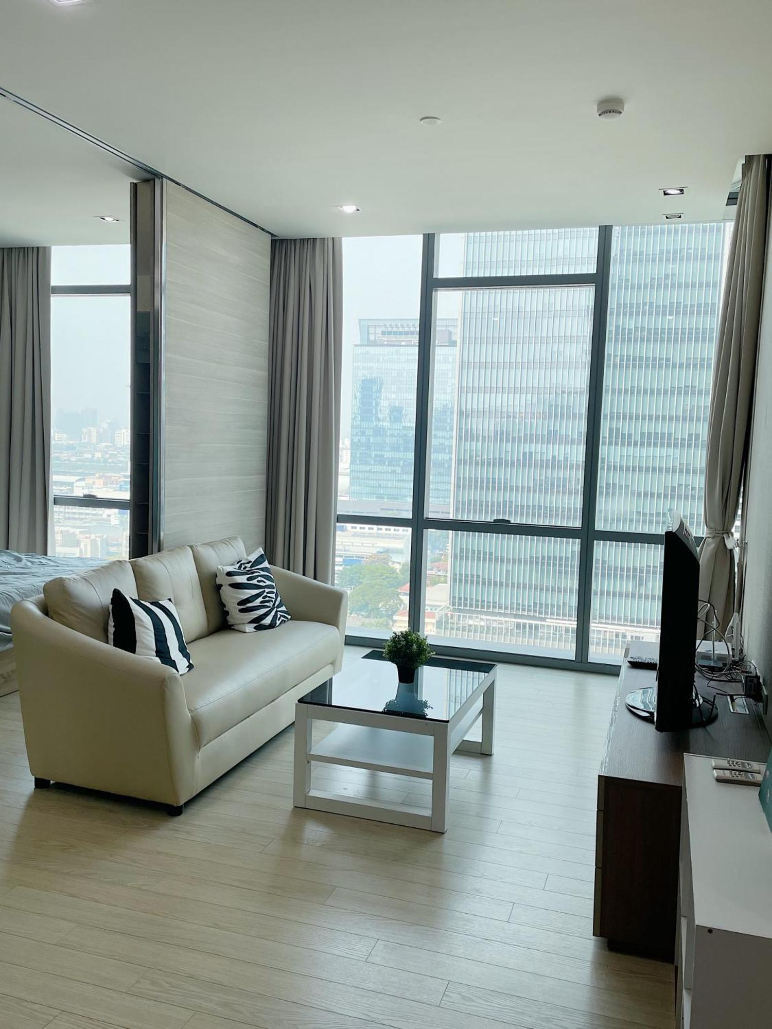 Apartment Modern Luxury 55 Sqm Highfloor View Asok Bangkok