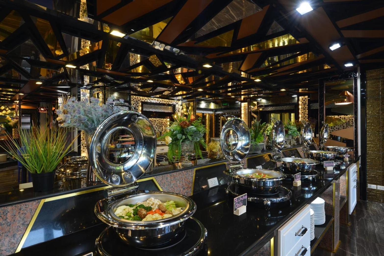 Hotel The Breton Hotel Media Bangkok