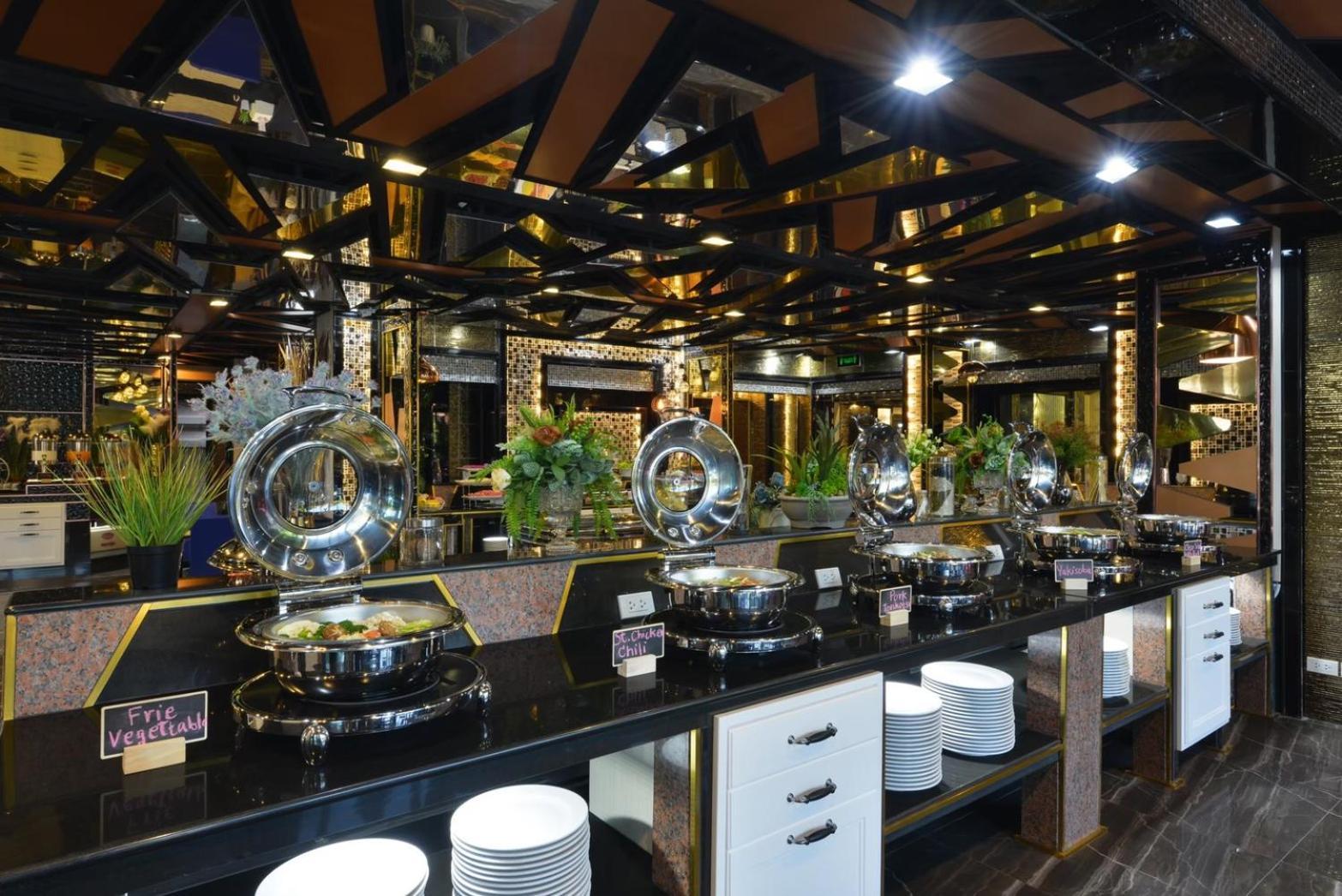 The Breton Hotel Media 4*