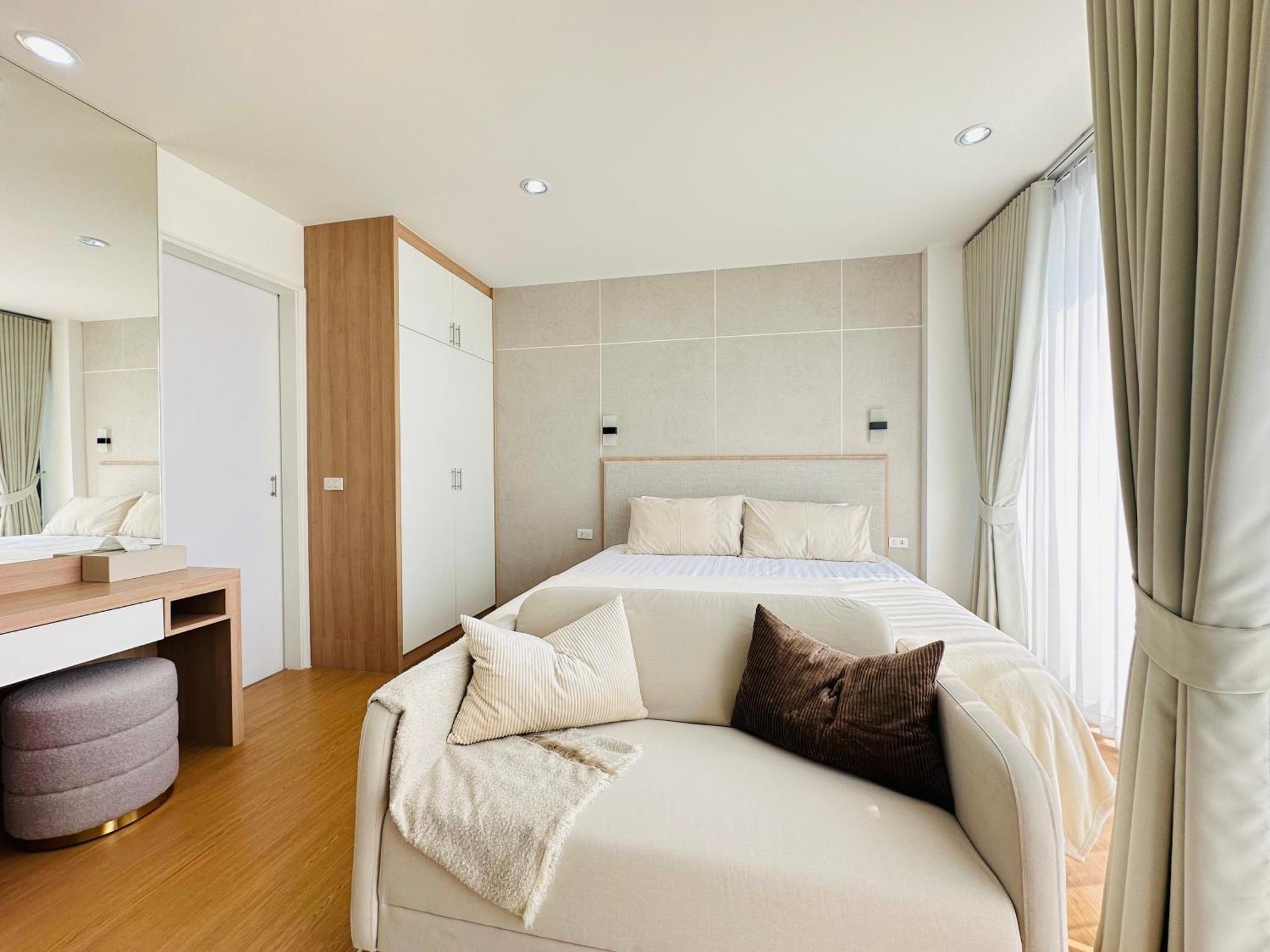 Apartment 6th Avenue Sukhumvit Bkk 407 Bts Asoke Nana *