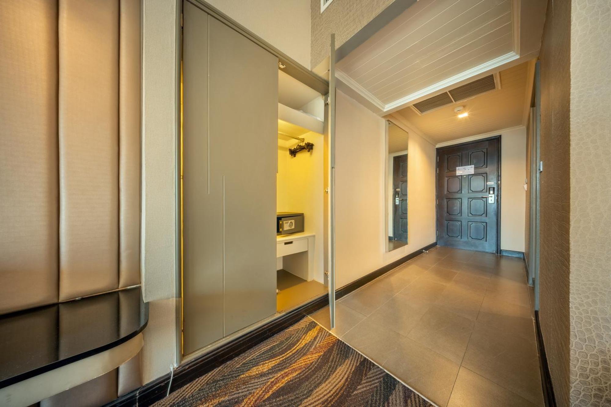 Royal Benja Bangkok