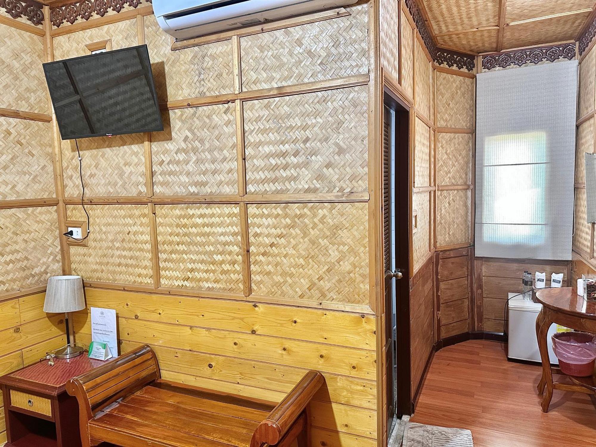Resort Montri Donmuang 2*