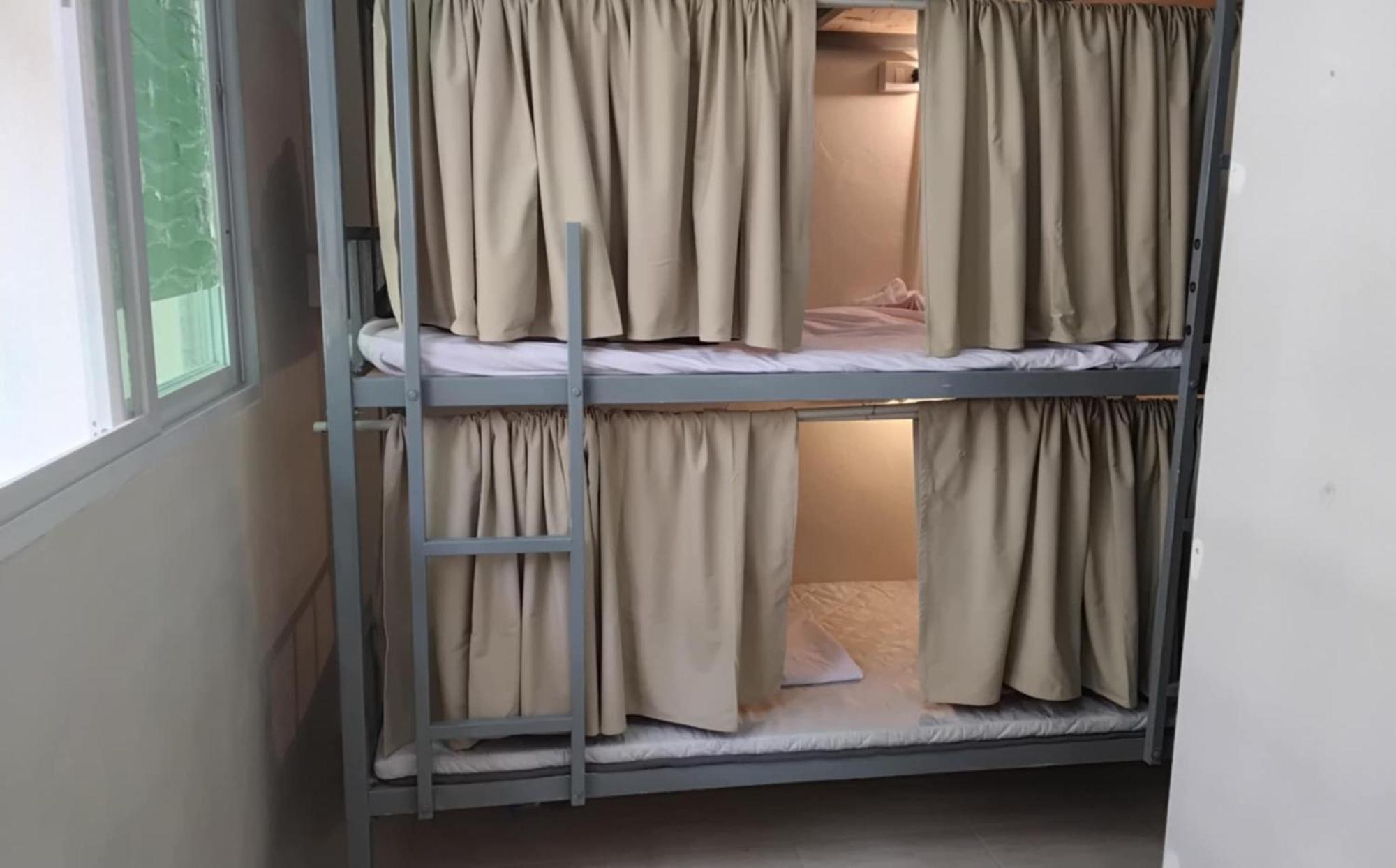 Hostel 24 Backpackers