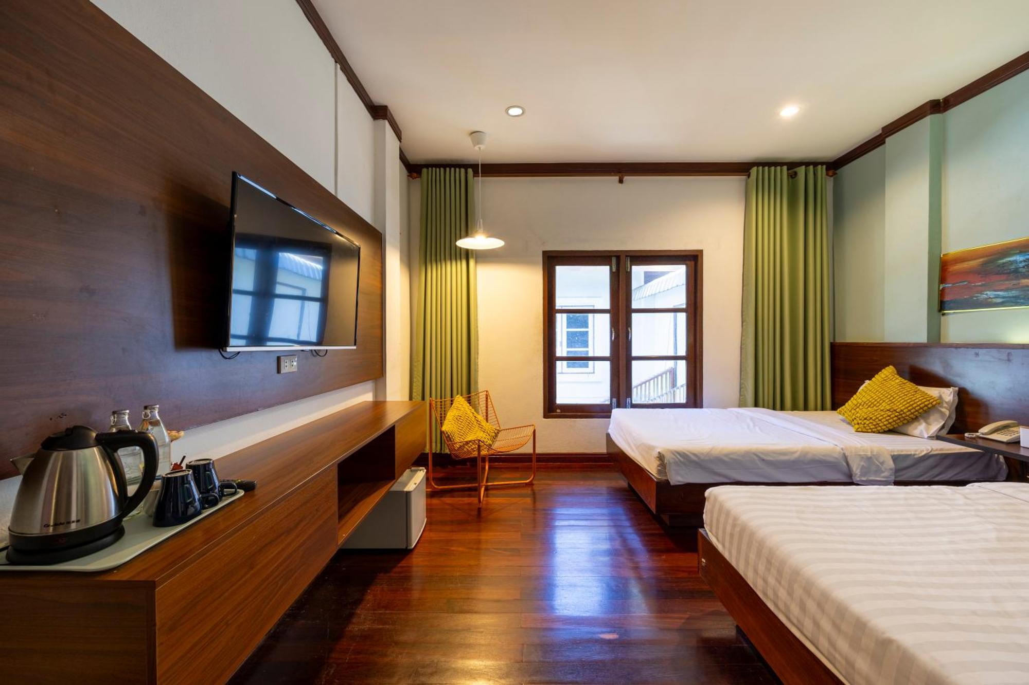 The President At Chokchai 4 Hotel 5*
