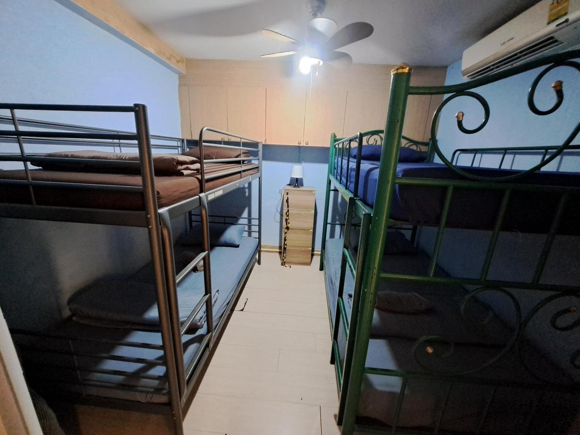Sura Near Mrt Phra Ram 9 Hostel *