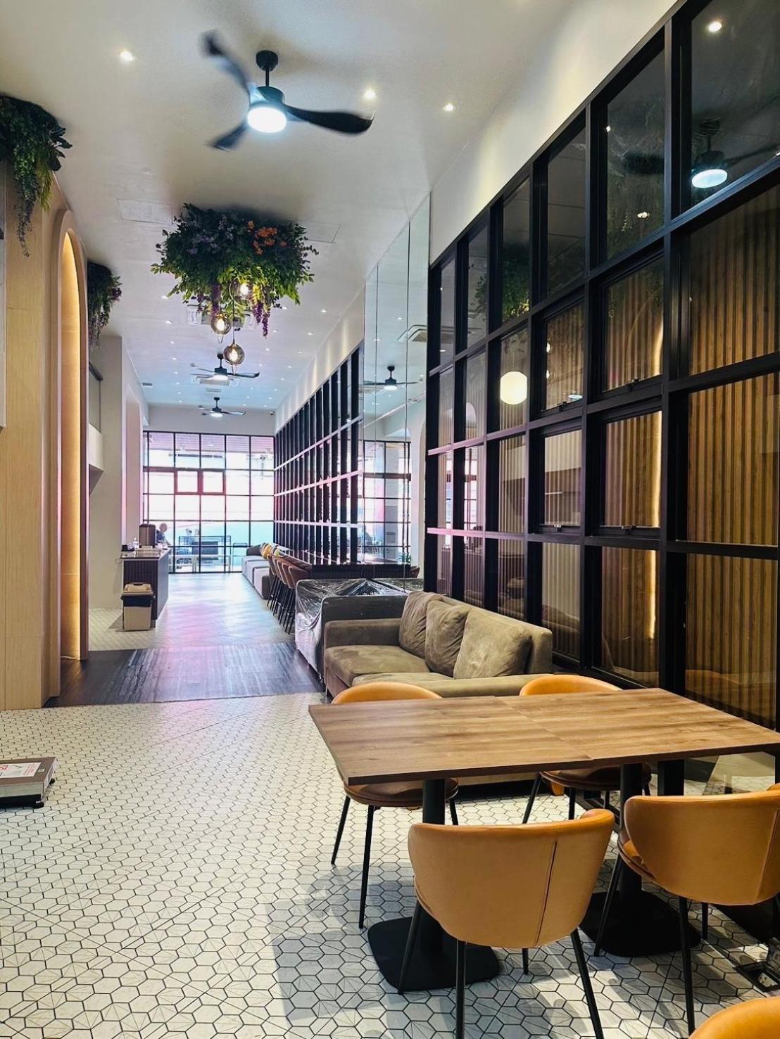 14 Sathorn No-parking Hotel