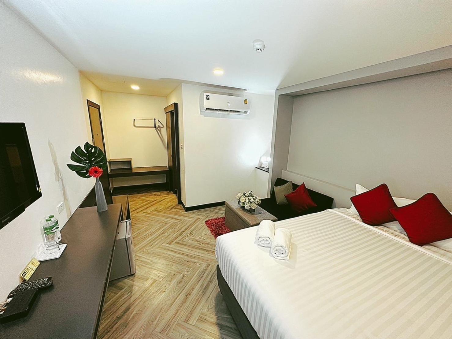 14 Sathorn No-parking Hotel 3*