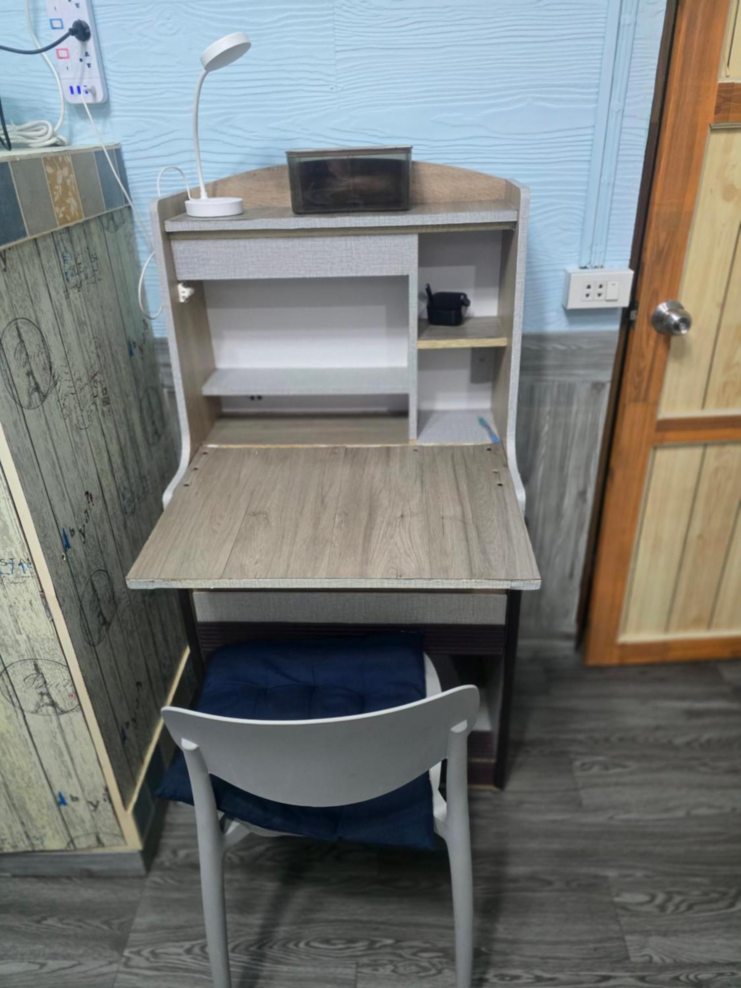 204 Olan Place Spacious With Wi-fi Near Bts Skytrain Pangsapuri