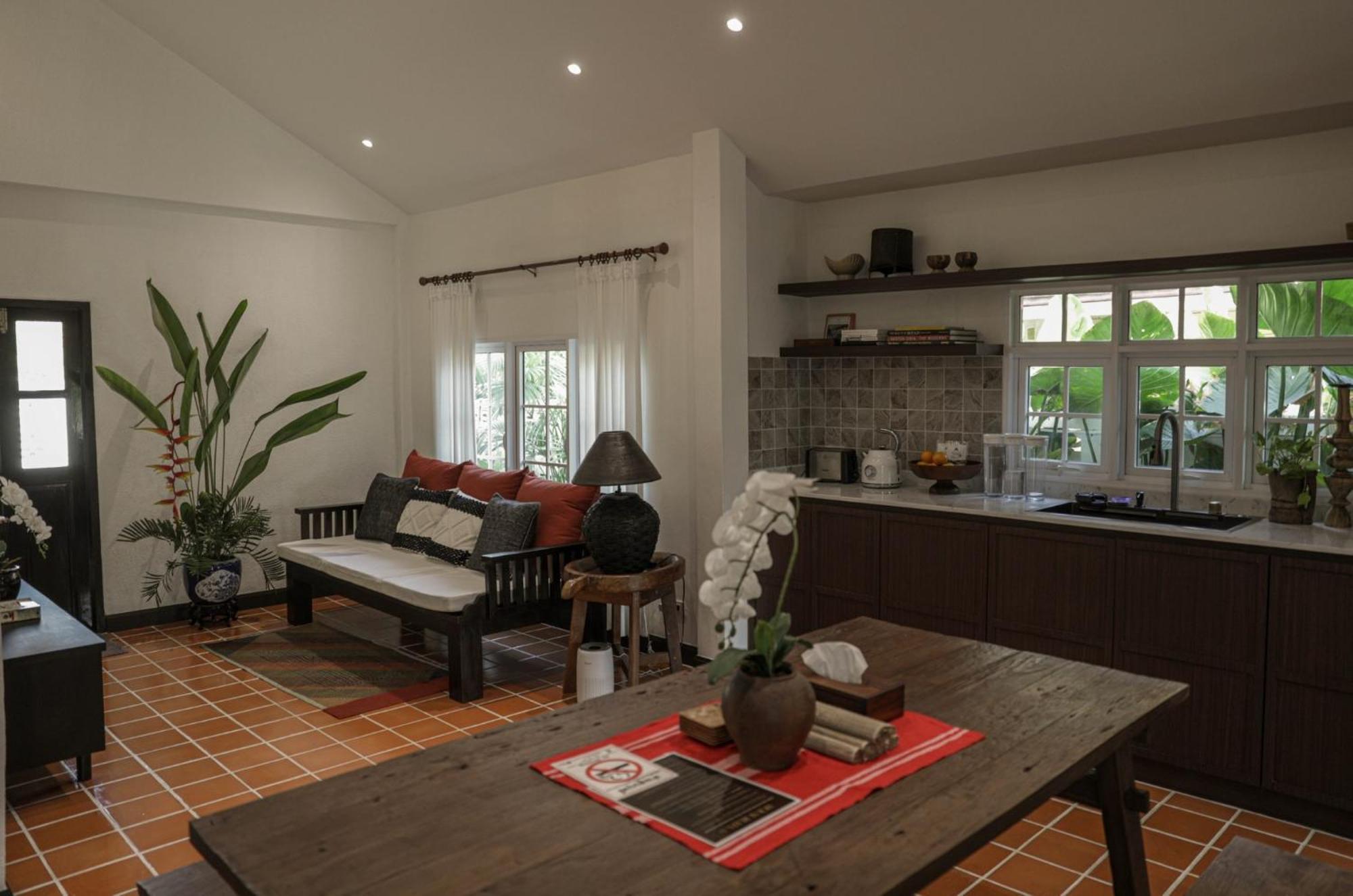 10mins To Bkk Airport 3br Group * Bangkok