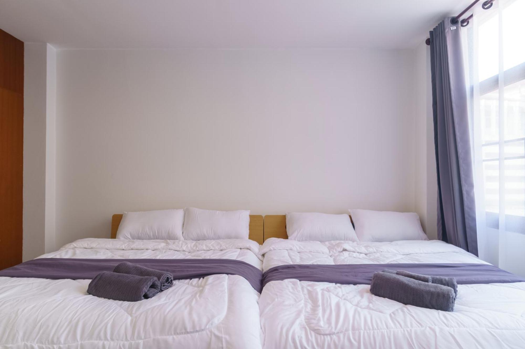 Charming 3-storey House Near Bts Onnut Station * Bangkok