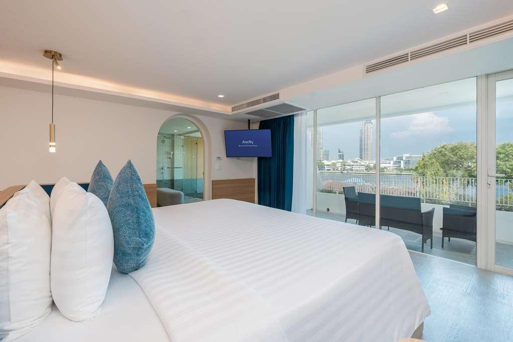 Hotel Away Riverside Kene