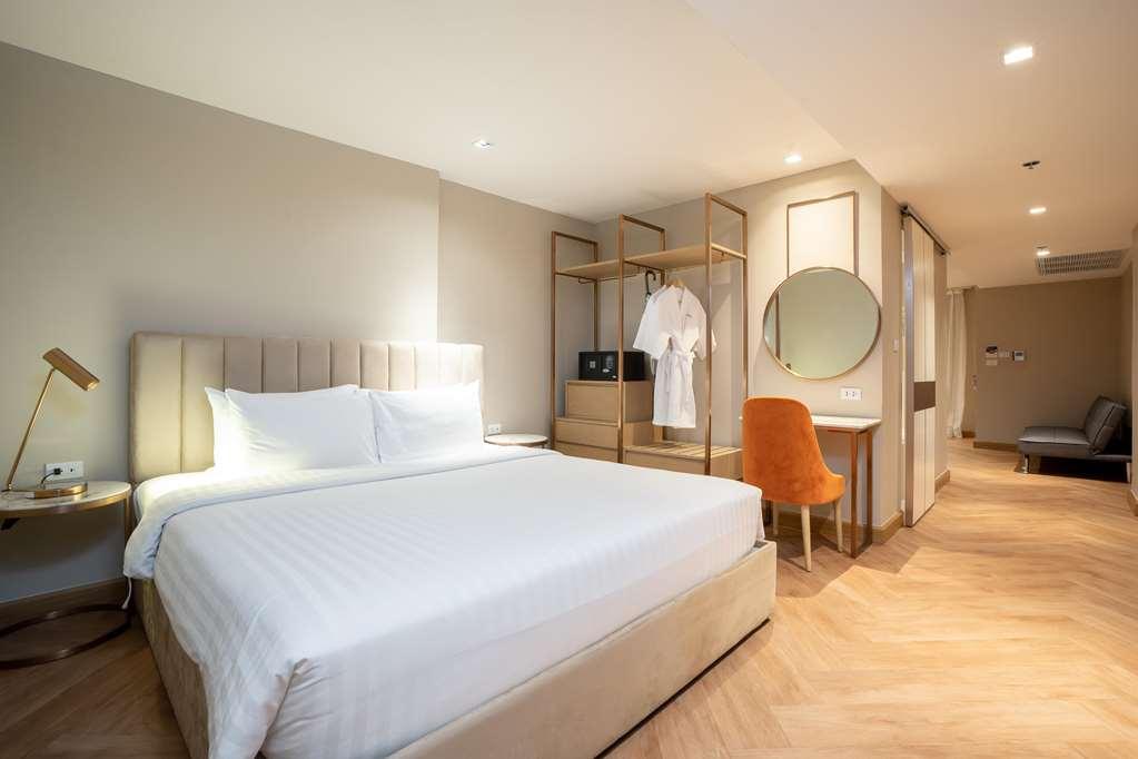 Away Riverside Kene Hotel 4*
