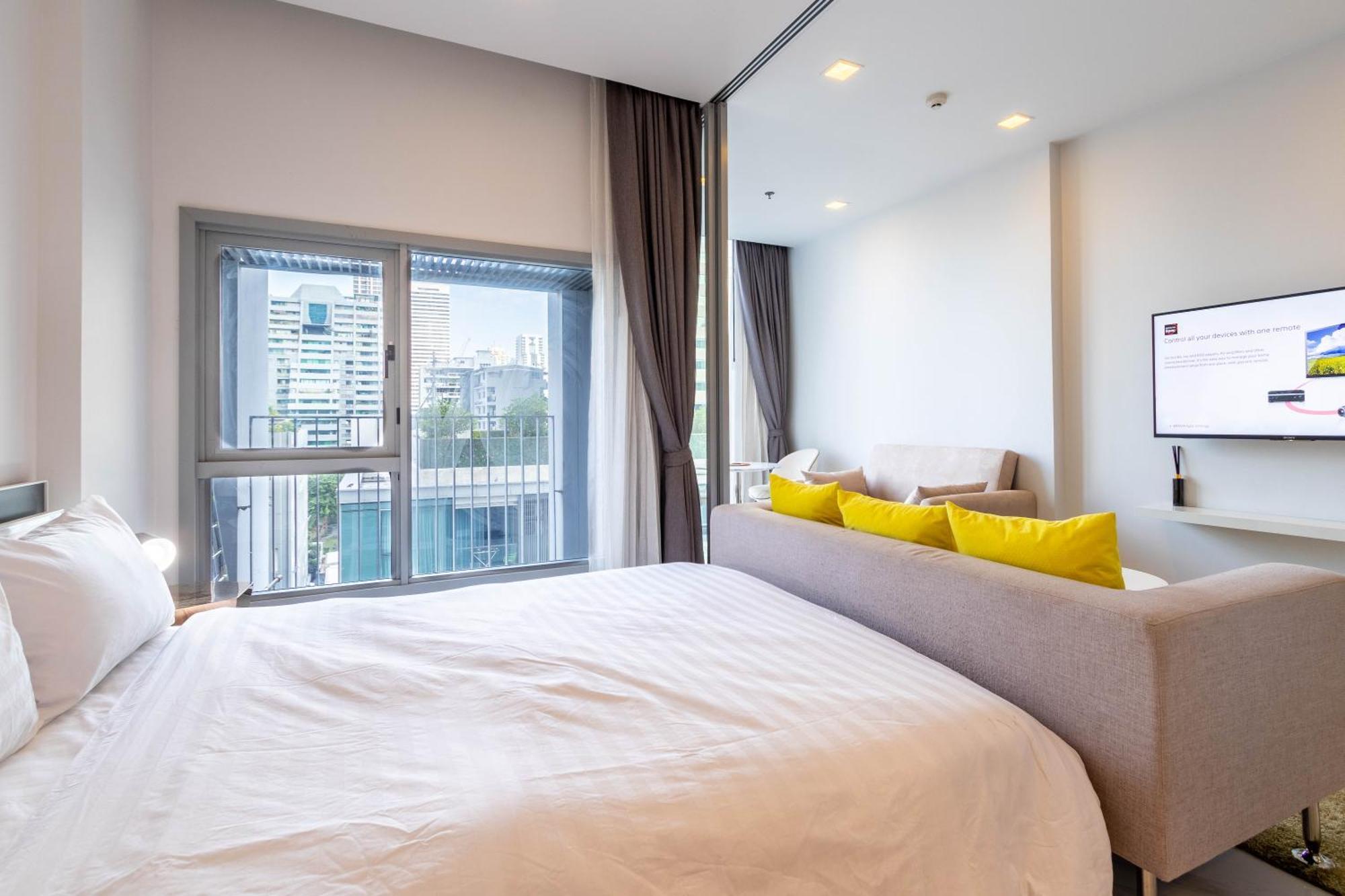 Hyde Sukhumvit 11 Branded *