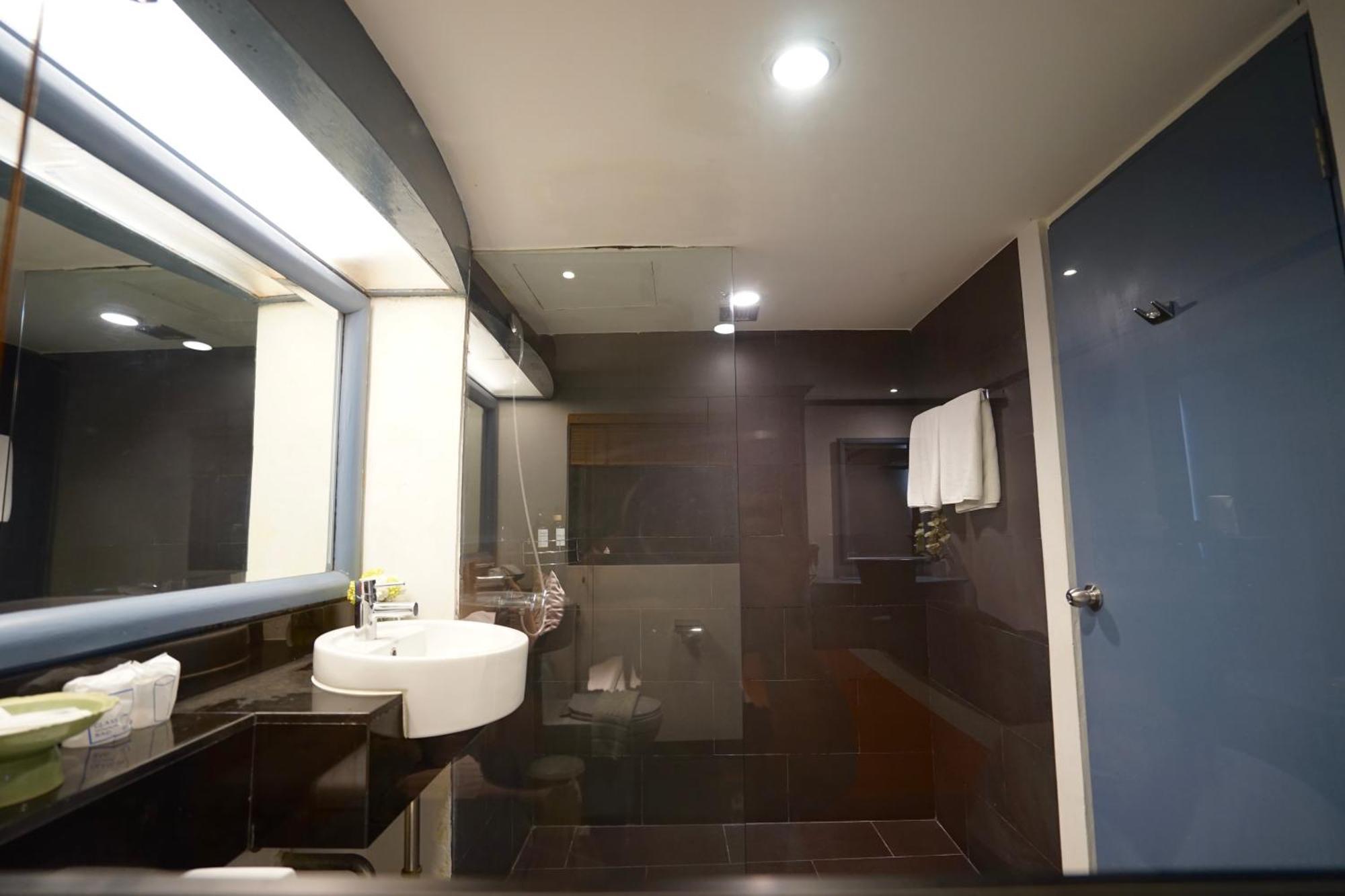 King Park Avenue Hotel Bangkok