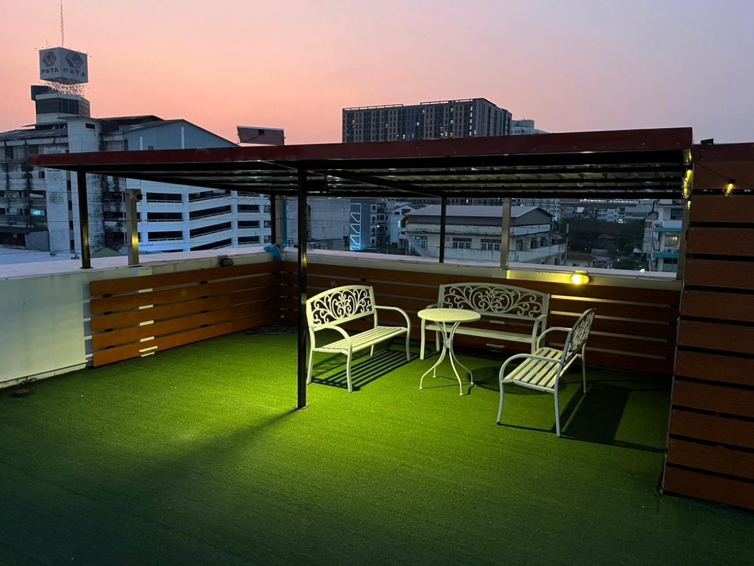 Sunset Pinklao Inn 3*