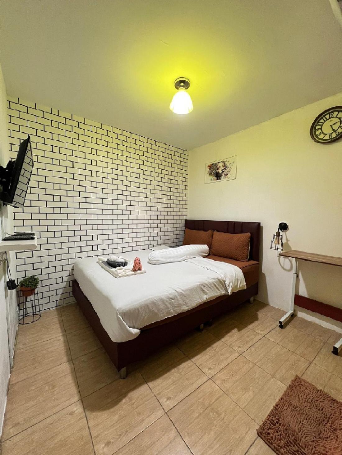 Great House 99 Hostel *