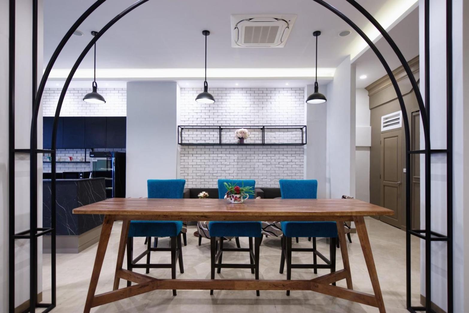 Alpine Boutique Pratunam