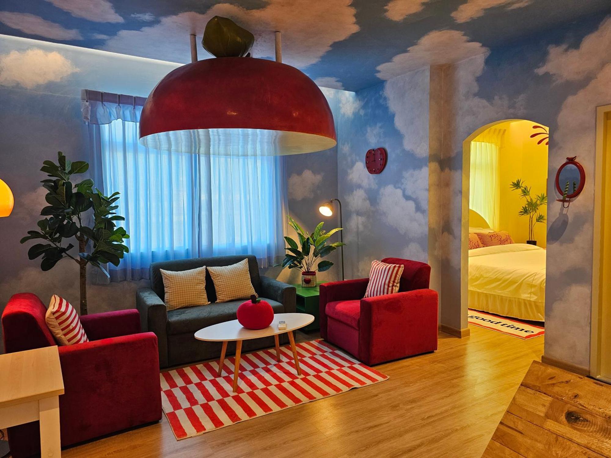 Kitsch *