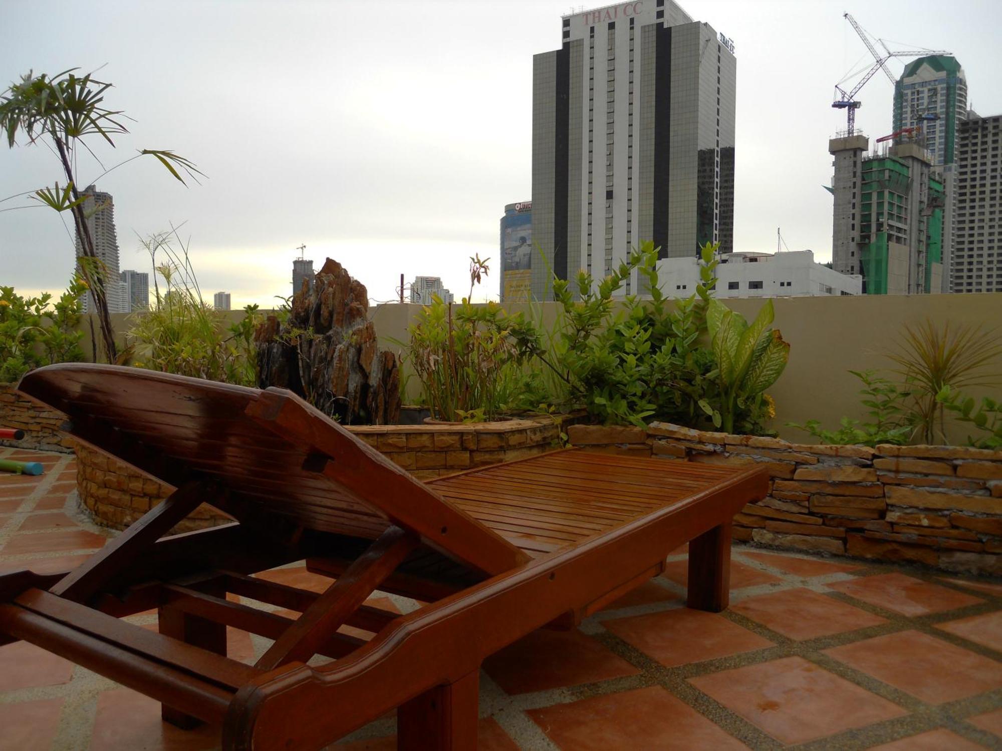 Sathorn View