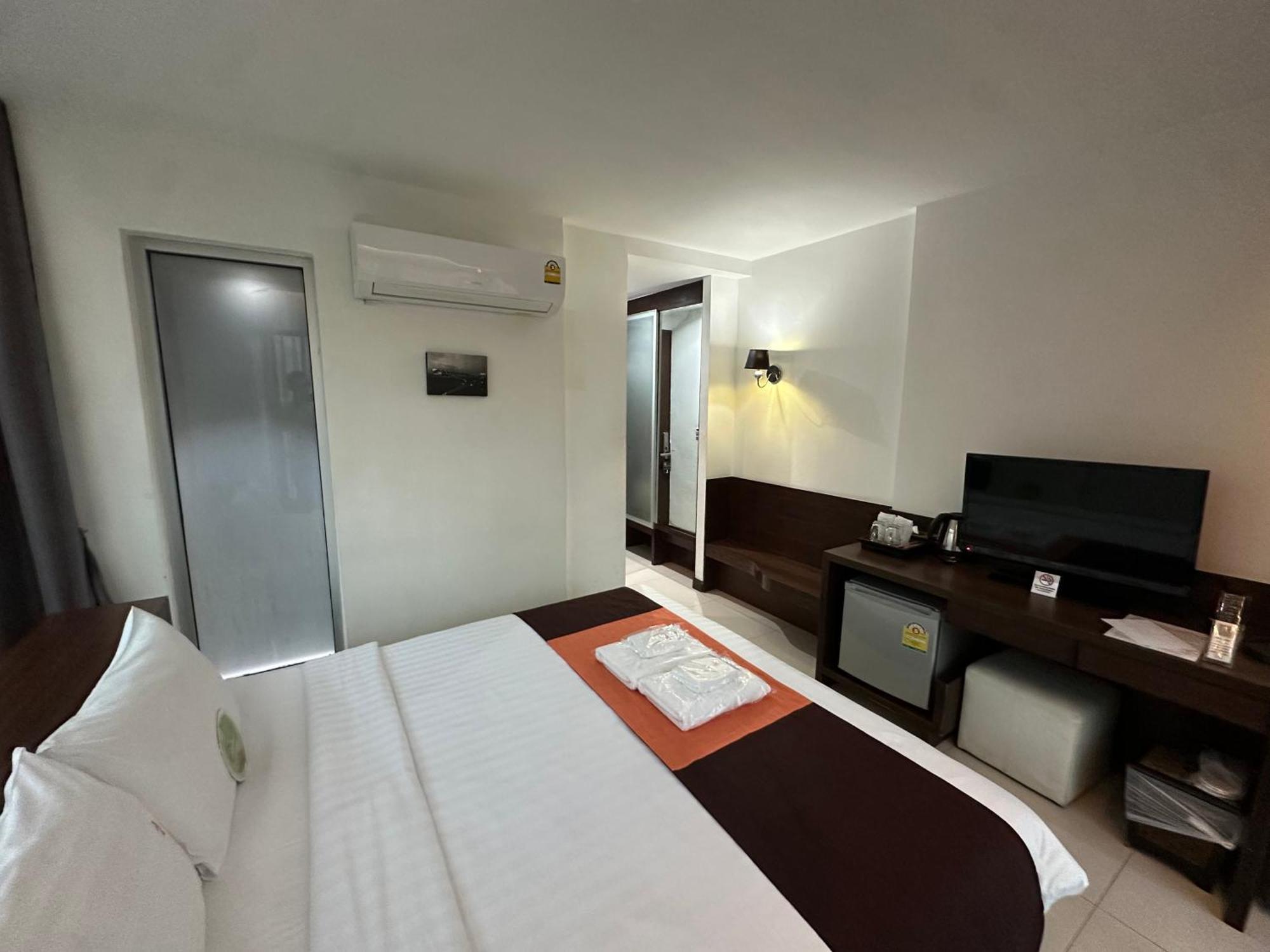 Hotel Collection O The Airport Link
