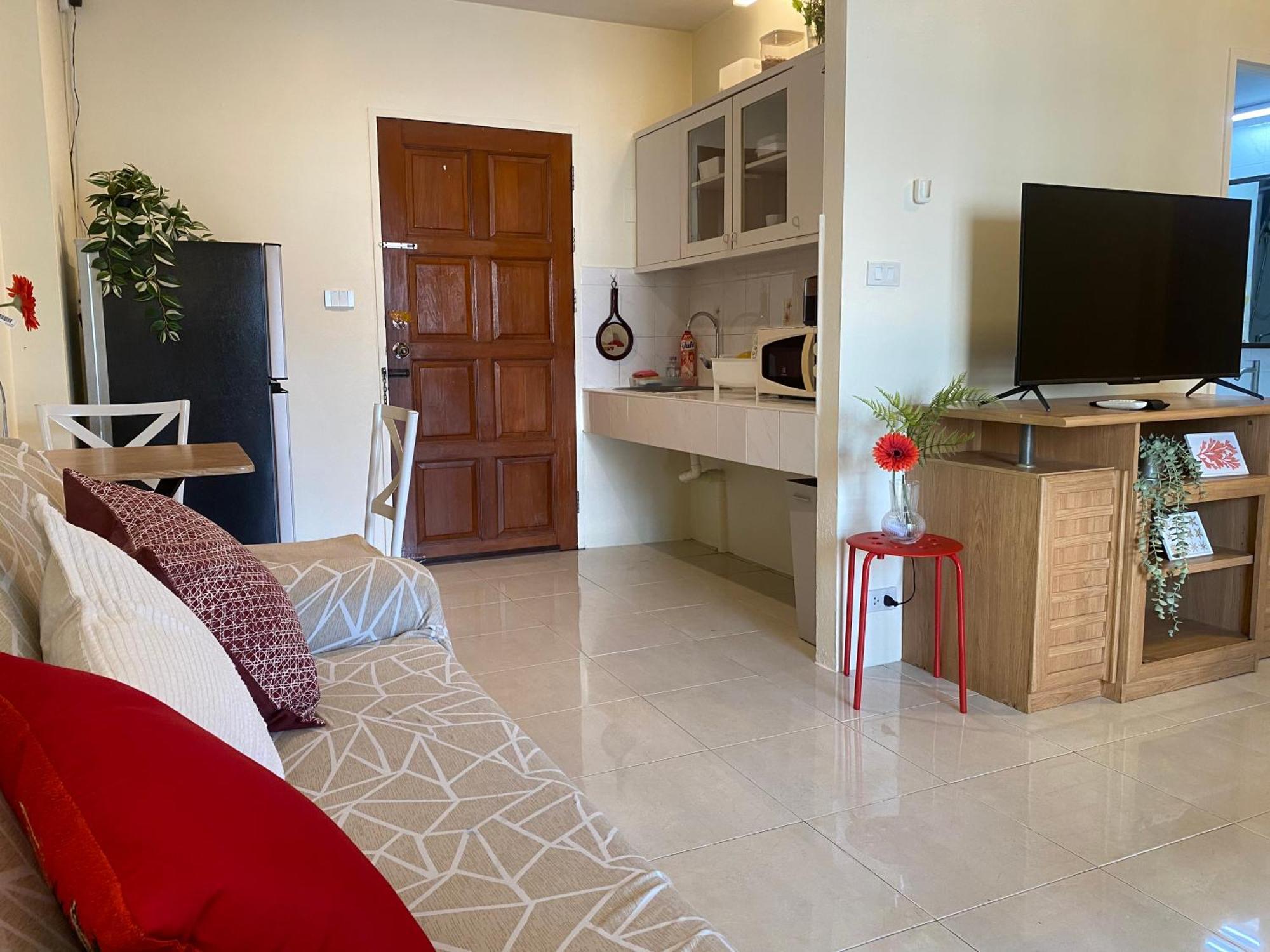 Apartment Cozy 1br Walk To Bts And Airport Rail Link Close To Malls 12 Bangkok