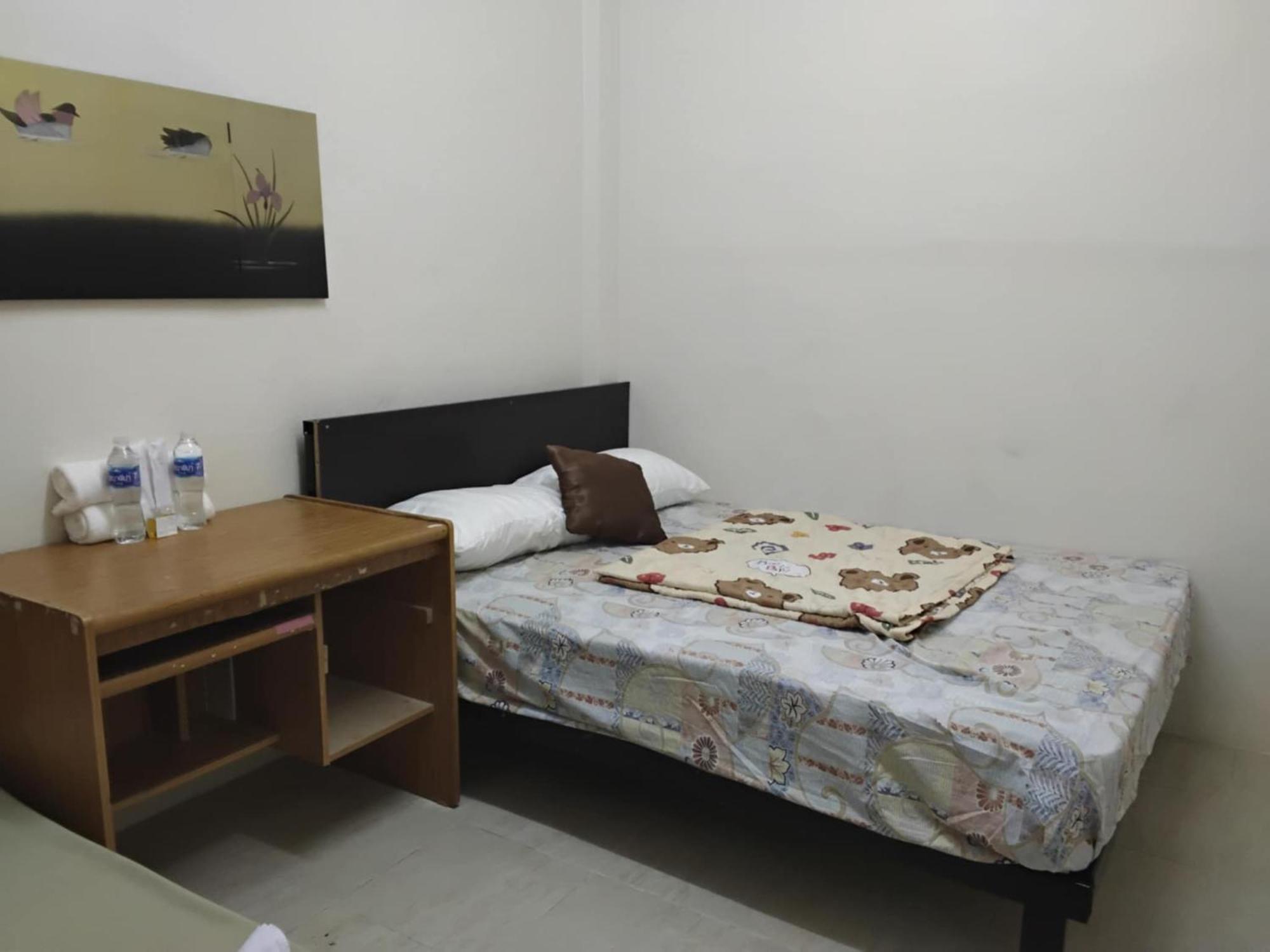 Hostel 24 Backpackers