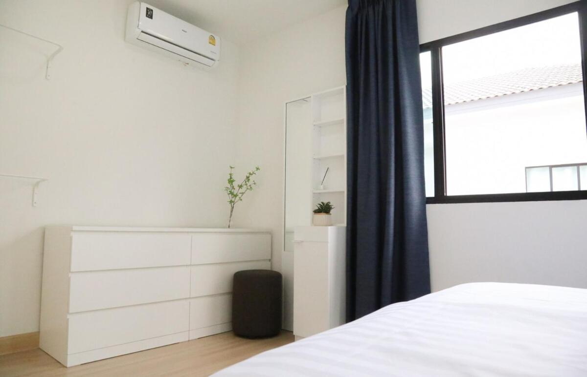 Apartment Cozy Homey Place Townhome Bangkok