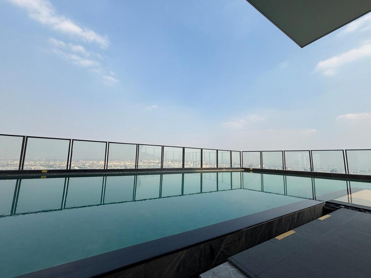 Cassia Rama9 Loft Highrise View