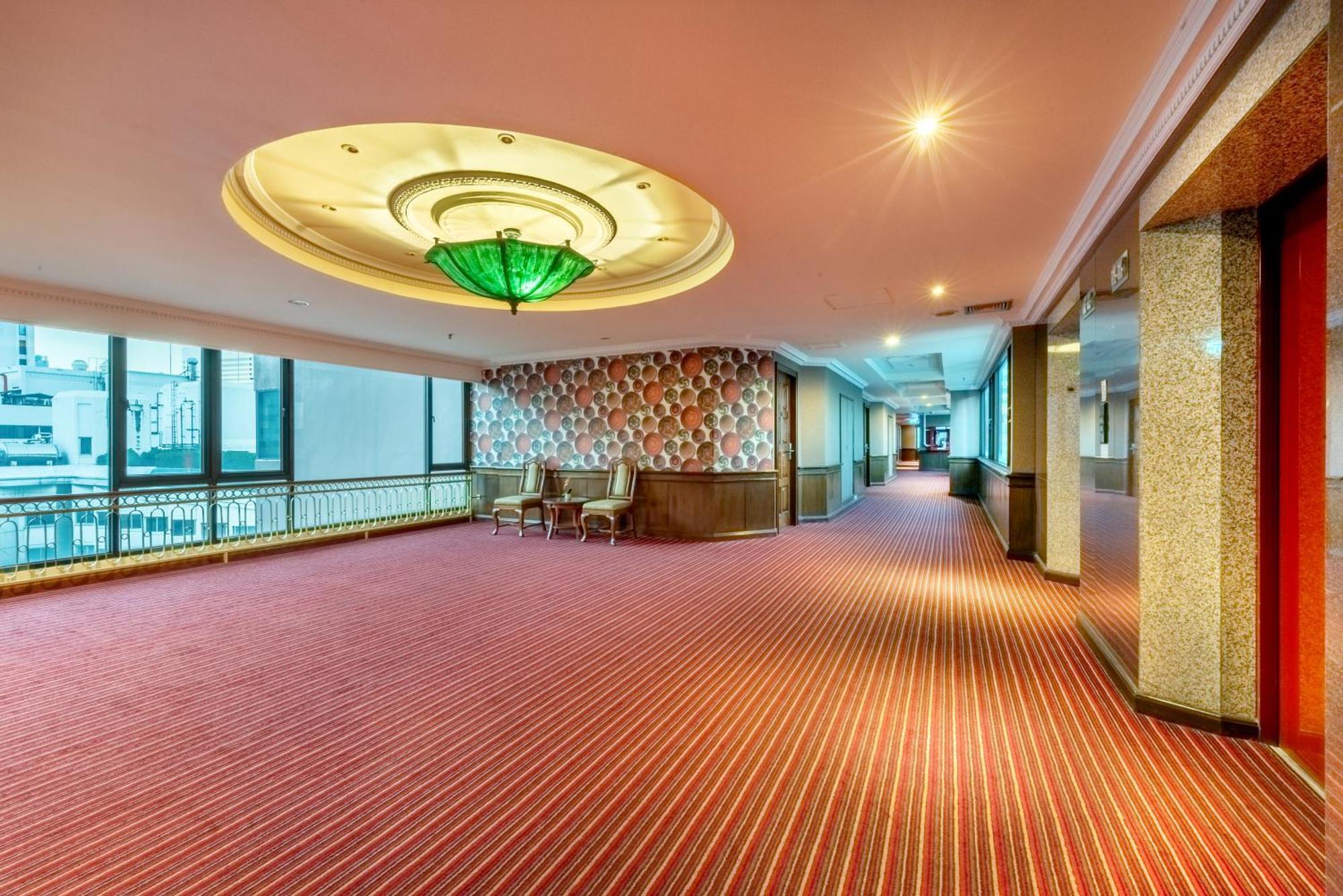 Royal Benja Hotel 5*