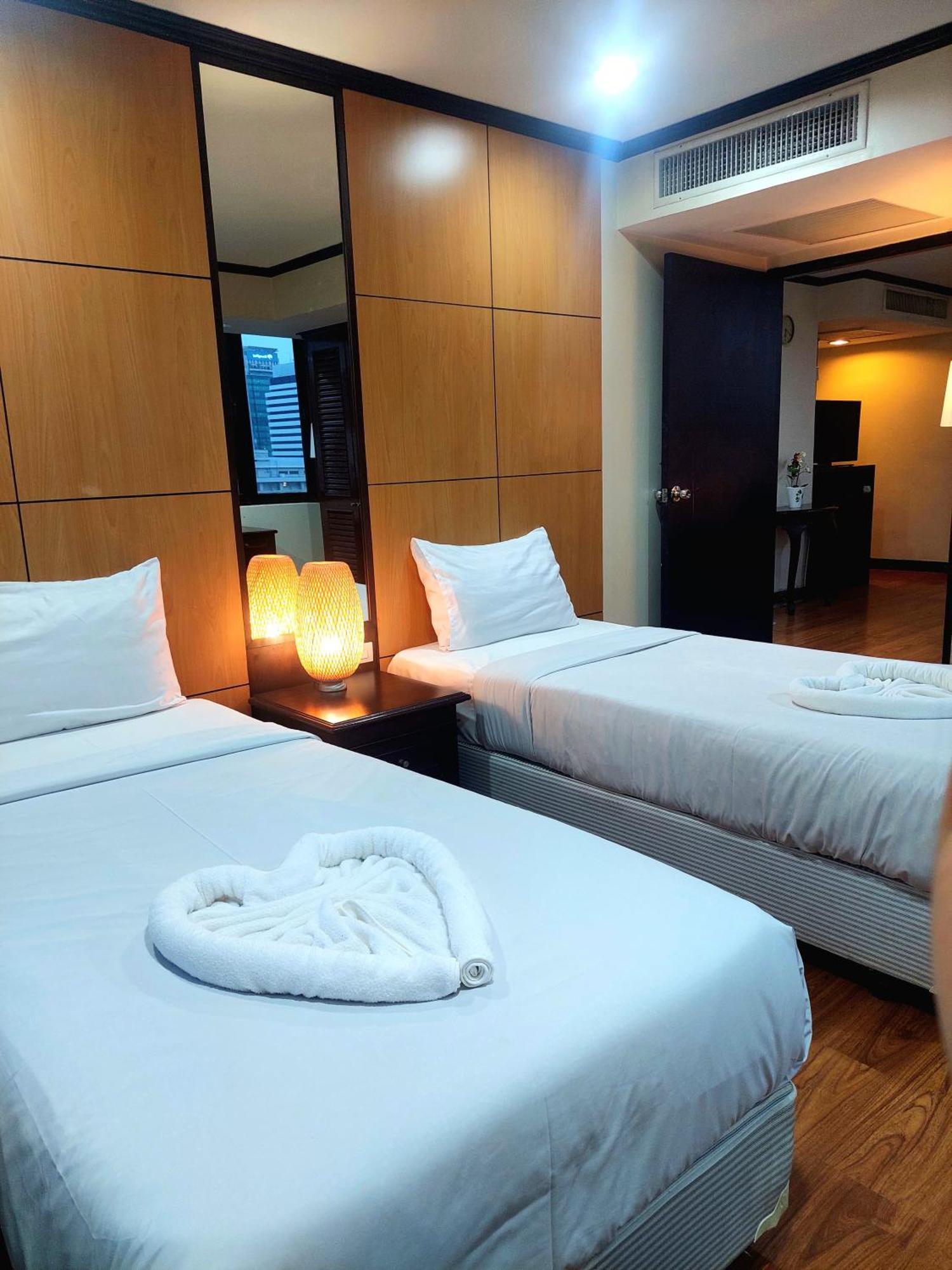 Apartment Omni Tower Sukhumvit Soi 4 Direct Bangkok