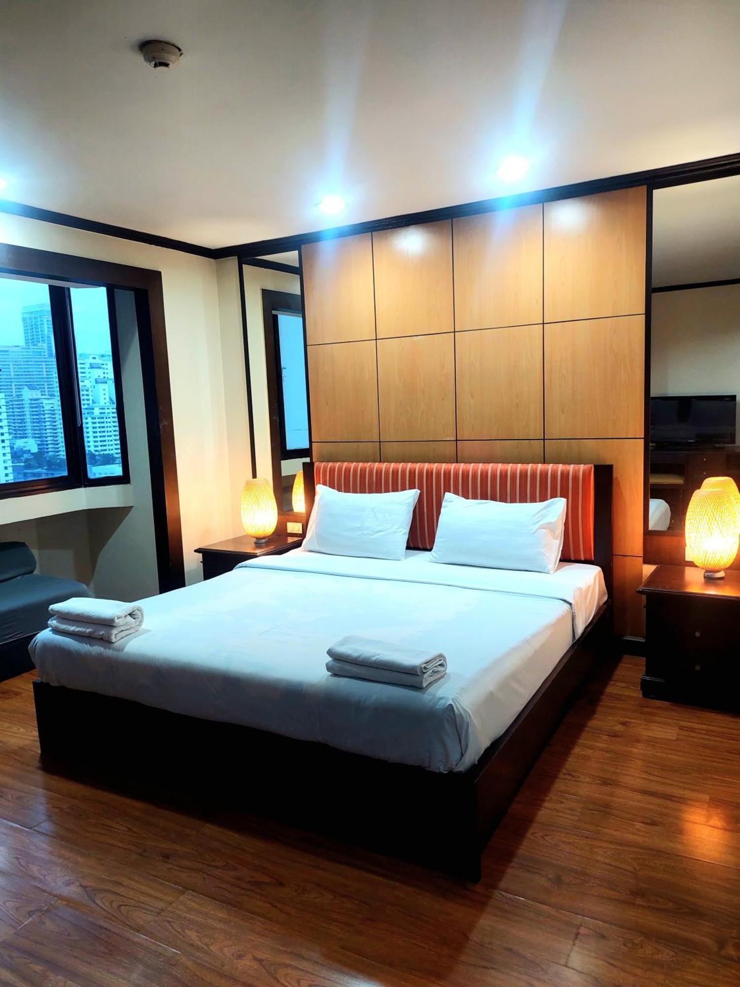 Apartment Omni Tower Sukhumvit Soi 4 Direct