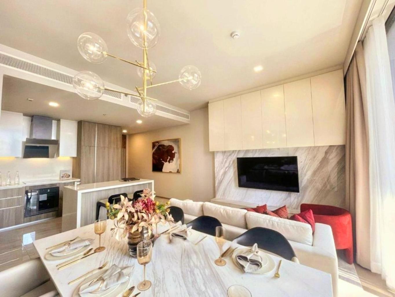 Luxury Sukhumvit Asoke Nana 65 Sqm Sleeps 4