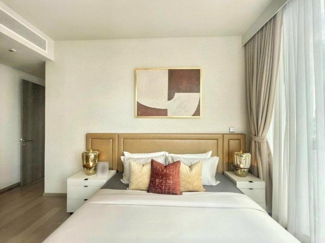 Luxury Sukhumvit Asoke Nana 65 Sqm Sleeps 4 *