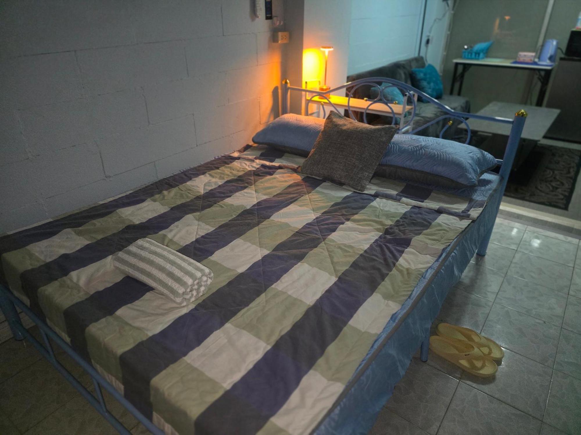 Apartment Beautiful With Living With Wifi *