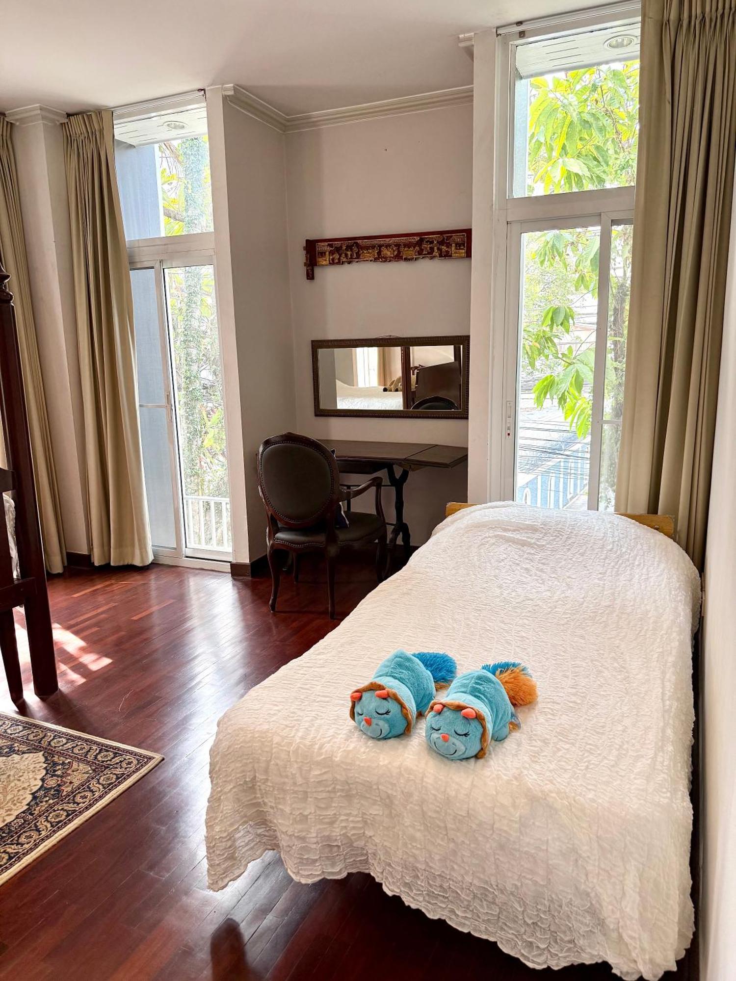 Samsen Spacious 2br Contemporary Thai Style Apartment *