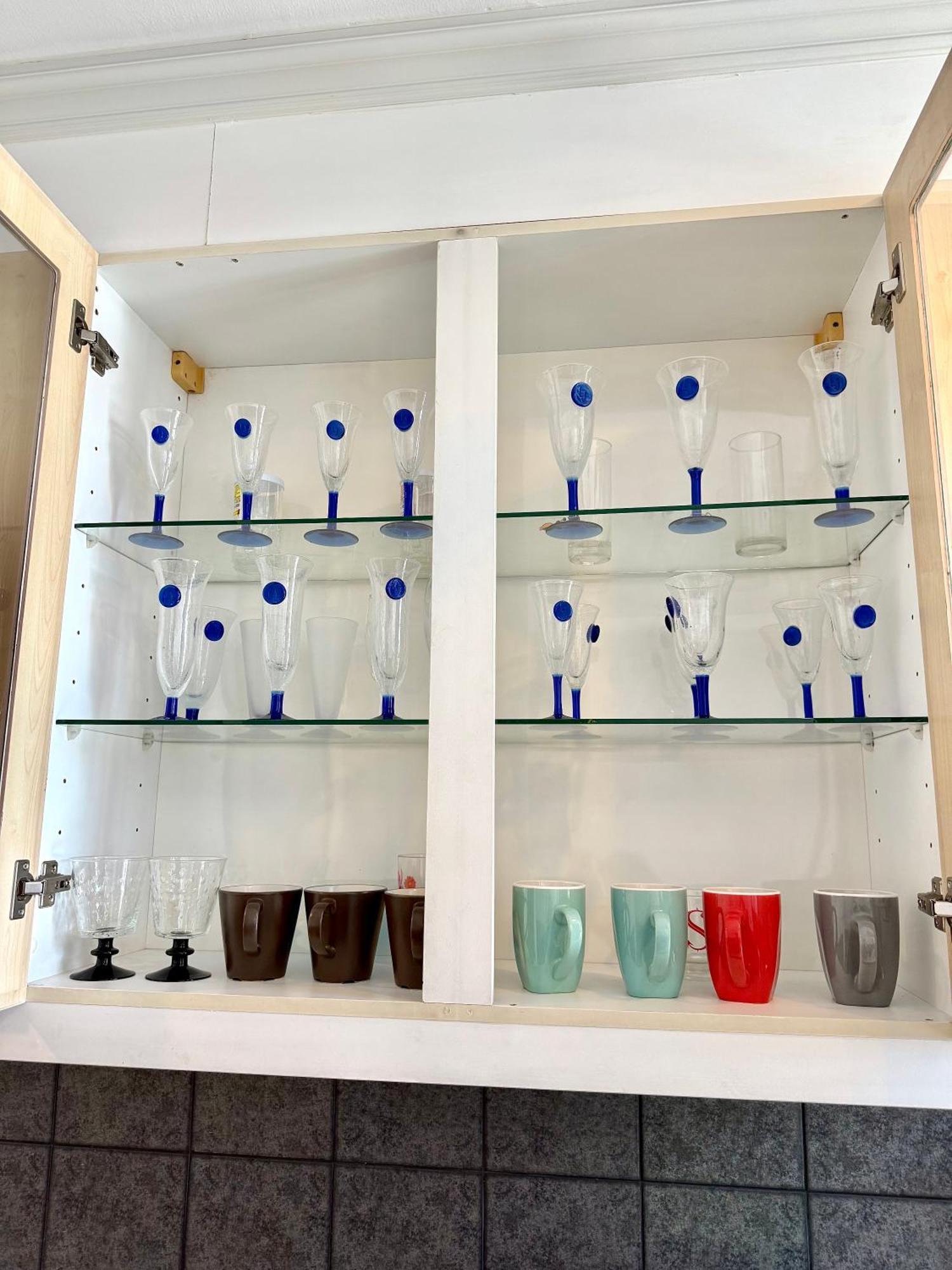 Samsen Spacious 2br Contemporary Thai Style Apartment
